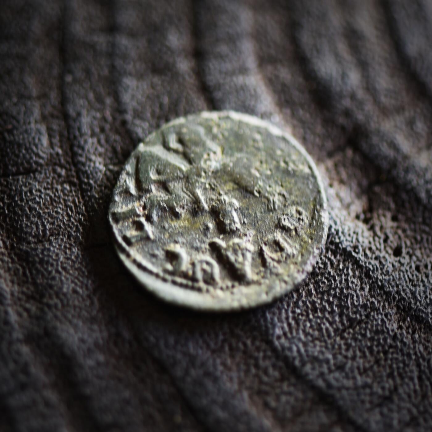 【良泉】【2025年最后一场】12月18日晚19.30点开拍！188组【直播场】西方古代钱币、丝路杂项、印章！ 公元166X年【波兰立陶宛联邦】约翰二世·卡齐米尔·瓦萨“骑士”铜希林，1.14克