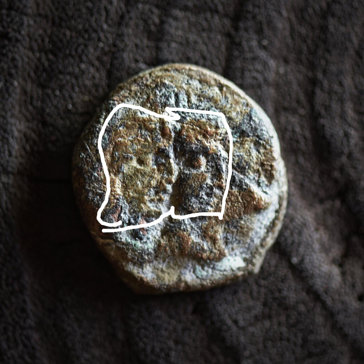 【良泉】【2025年最后一场】12月18日晚19.30点开拍！188组【直播场】西方古代钱币、丝路杂项、印章！ 【塞琉古铜币复打？】公元20-40年【纳巴泰王国】《圣经》中记载的阿雷塔斯四世发行的铜币，正面为阿雷塔斯四世和皇后莎琪拉特，背面为纳巴泰阿拉姆语“纳巴泰国王阿雷塔斯”。4.03克