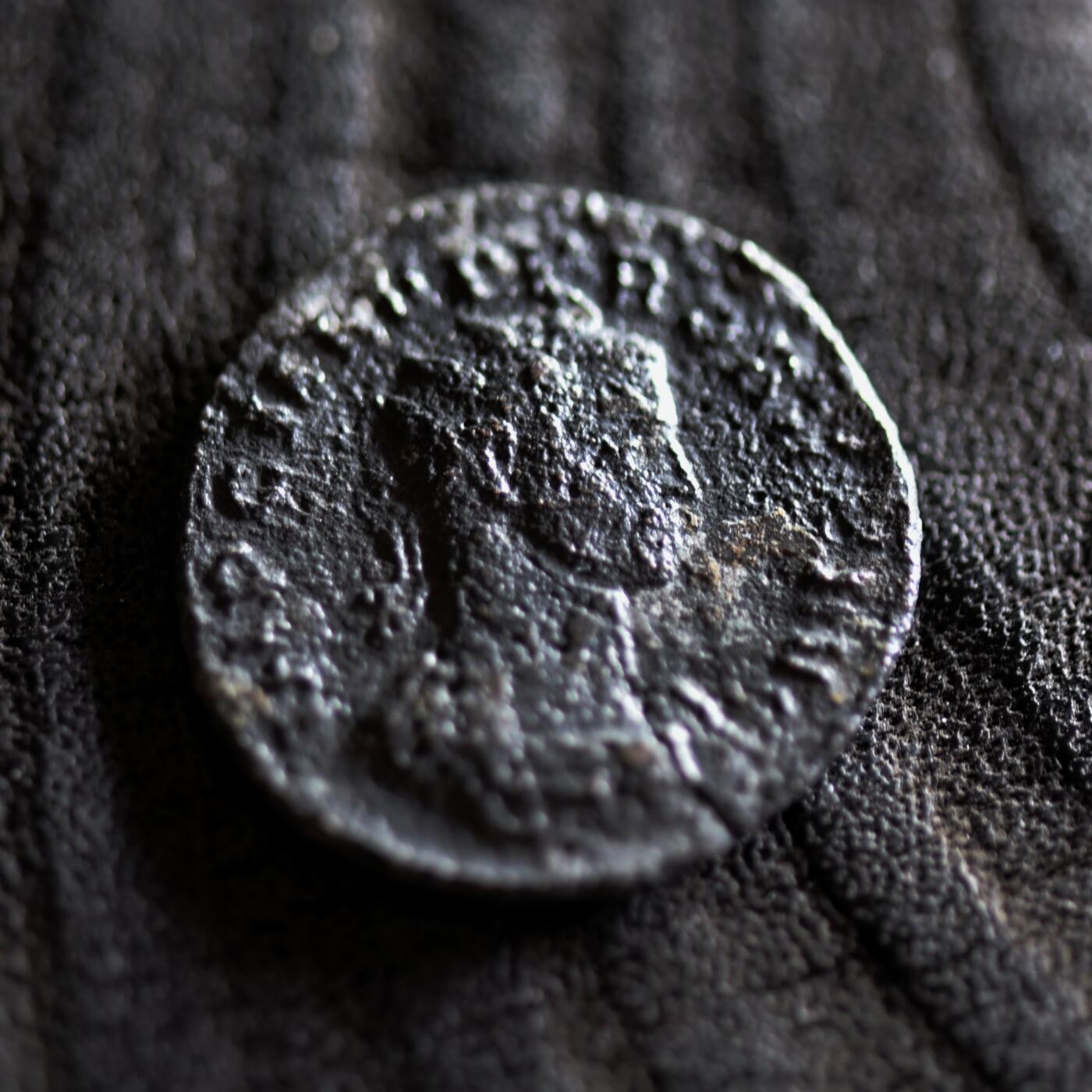 【良泉】【2025年最后一场】12月18日晚19.30点开拍！188组【直播场】西方古代钱币、丝路杂项、印章！ 公元277-280年【古罗马】普罗布斯“和谐女神与太阳神索尔”洗银币，3.2克