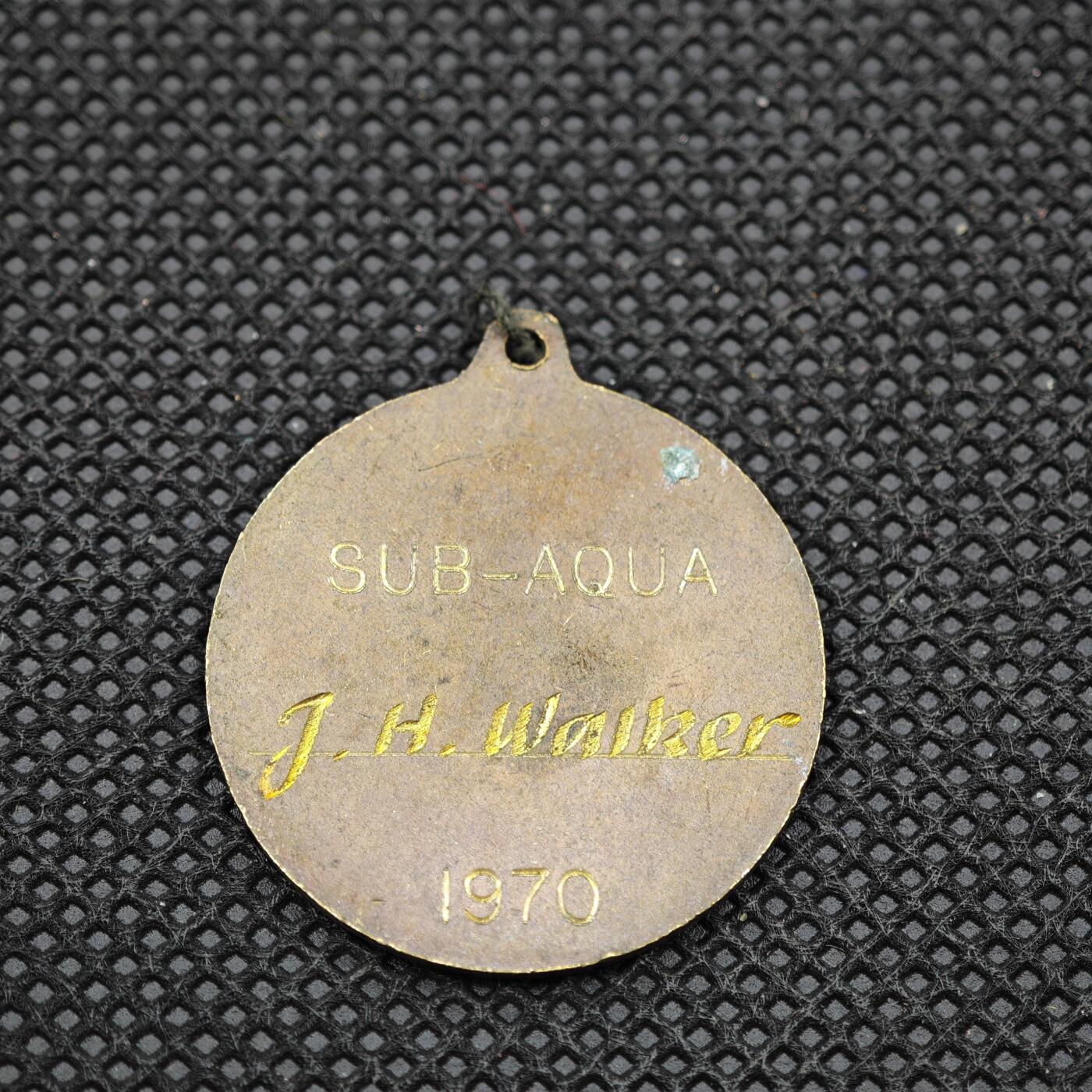 【淘币小摊】限时拍第八百一十六拍  纪念章场  满百包邮可预留两周  周一统一发货   英国社会救援奖章直径26mm