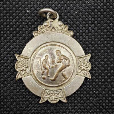 【淘币小摊】限时拍第八百一十六拍  纪念章场  满百包邮可预留两周  周一统一发货  -  足球纪念章直径29mm