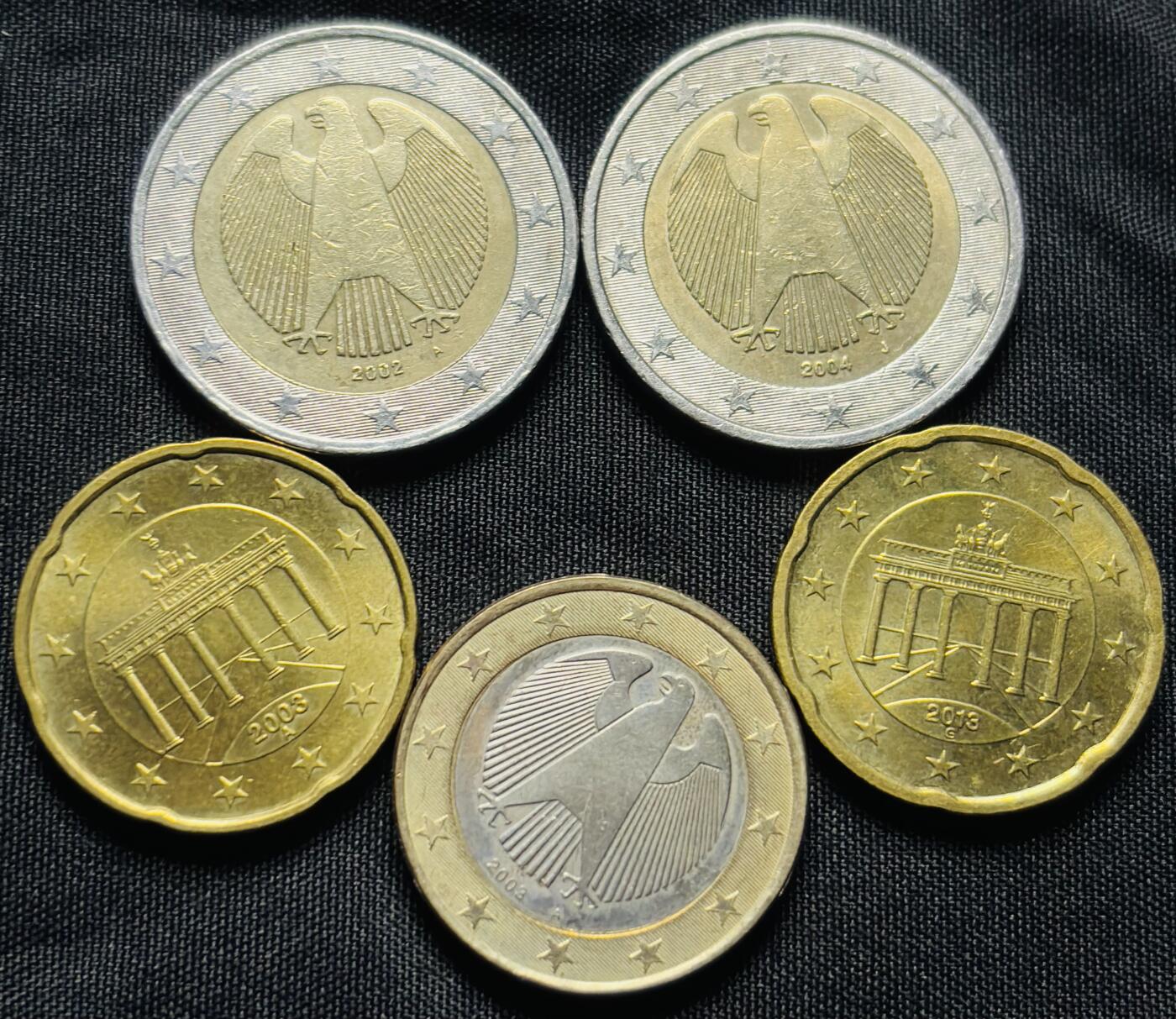 文馨钱币收藏第 284 场，【 长期接收代拍品】老藏家拍品南朝鲜李承晚时期货币，泰国大型纪念币，土耳其各时期及各国套币场 好品德国欧元 5 枚，共计 5.4 欧元