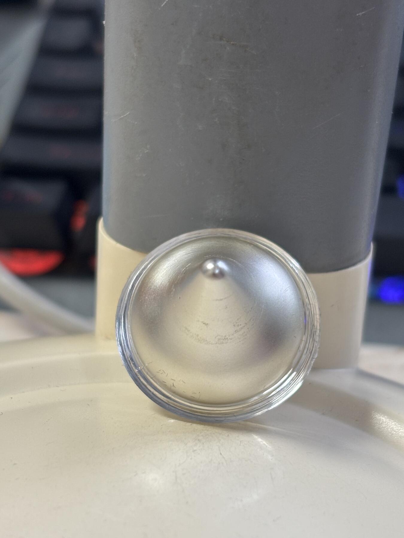 第184期拍卖 斐济2019年好时巧克力状情人节礼物39克纪念银币，39克，999银，发行12500枚