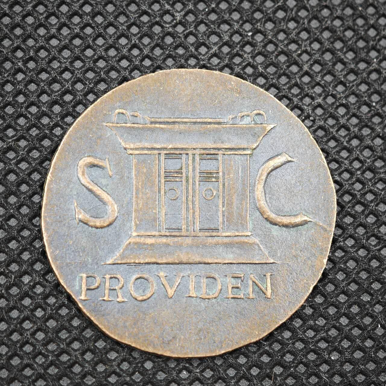 【淘币小摊】限时拍第八百一十六拍  纪念章场  满百包邮可预留两周  周一统一发货  英国博物馆后铸经典货币 直径29mm