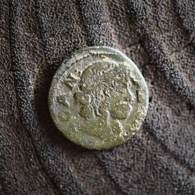 【良泉】【2025年最后一场】12月18日晚19.30点开拍！188组【直播场】西方古代钱币、丝路杂项、印章！ - 公元166X年【波兰立陶宛联邦】约翰二世·卡齐米尔·瓦萨“骑士”铜希林，1.14克