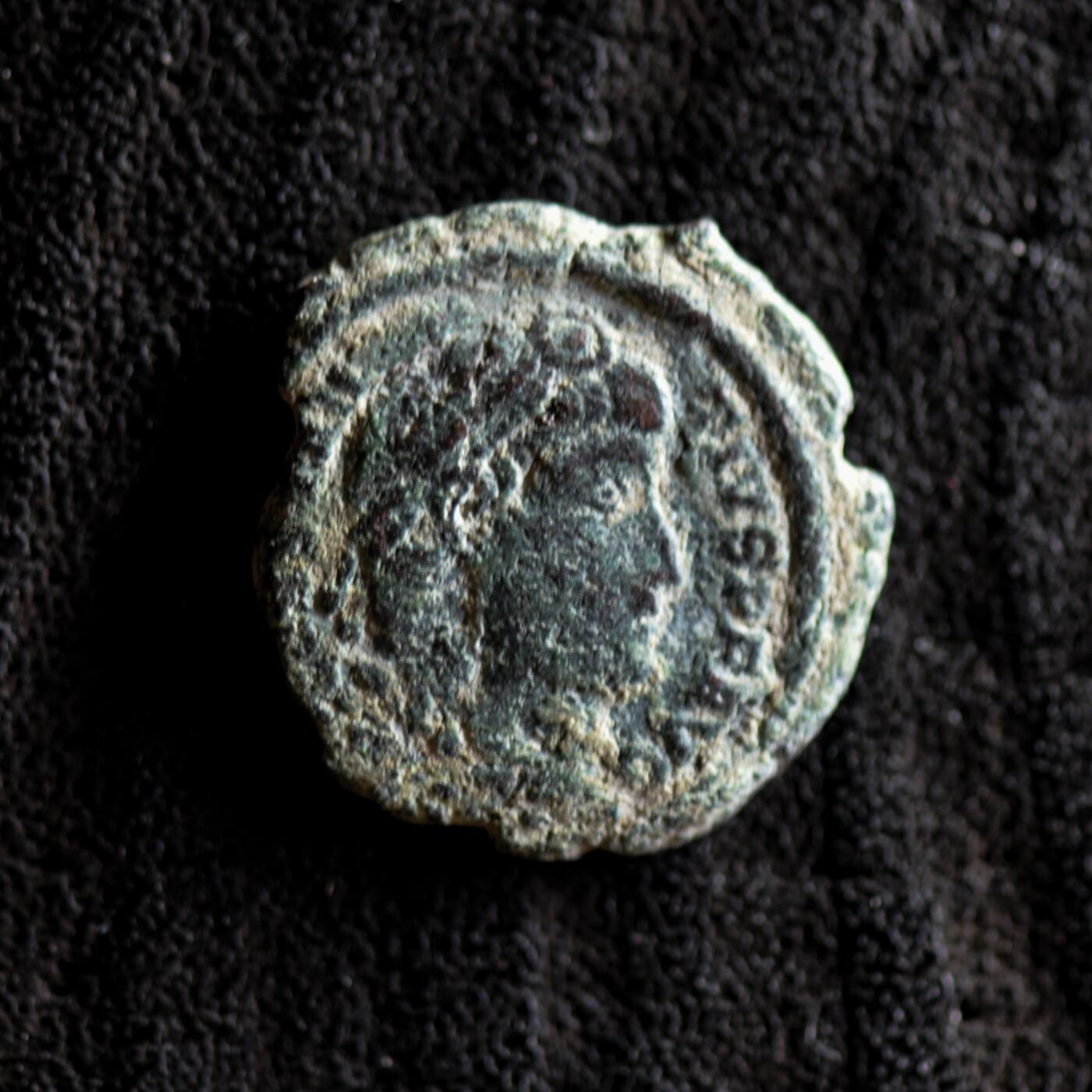 【良泉】【2025年最后一场】12月18日晚19.30点开拍！188组【直播场】西方古代钱币、丝路杂项、印章！ 公元337-361年【古罗马】君士坦提乌斯二世“誓愿”铜币，1.55克