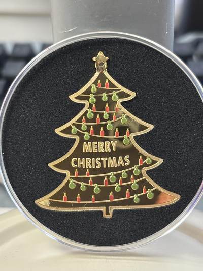 第184期拍卖 - 加纳2021年圣诞节圣诞树彩色异形镀金纪念币带证书，