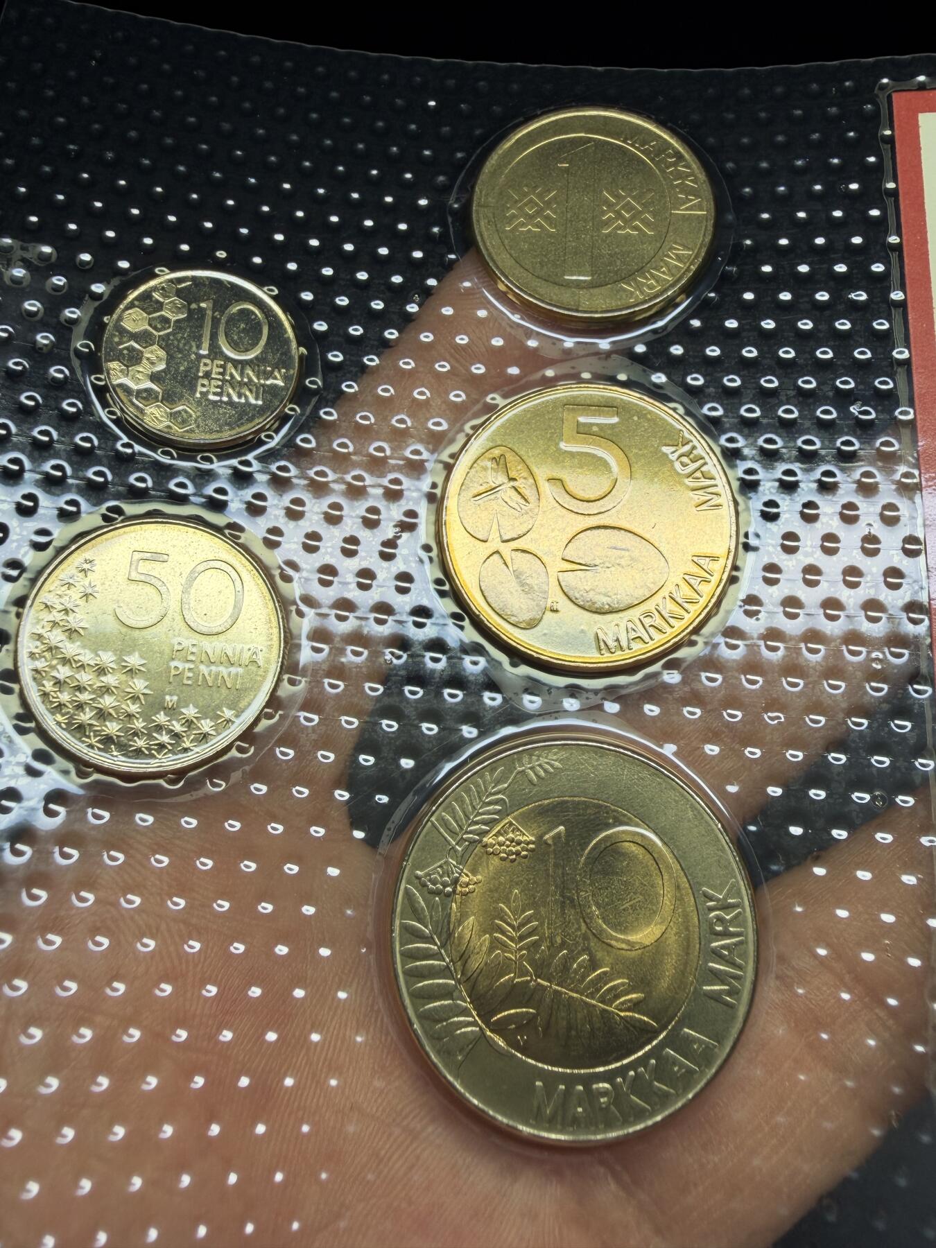 2025年集古藏今外币拍卖第十期-第10场—（总第290拍-纸币专场），本期拍完结算一次，发货时间2-3天，休息几天后继续新的一期拍卖。 芬兰硬币一套