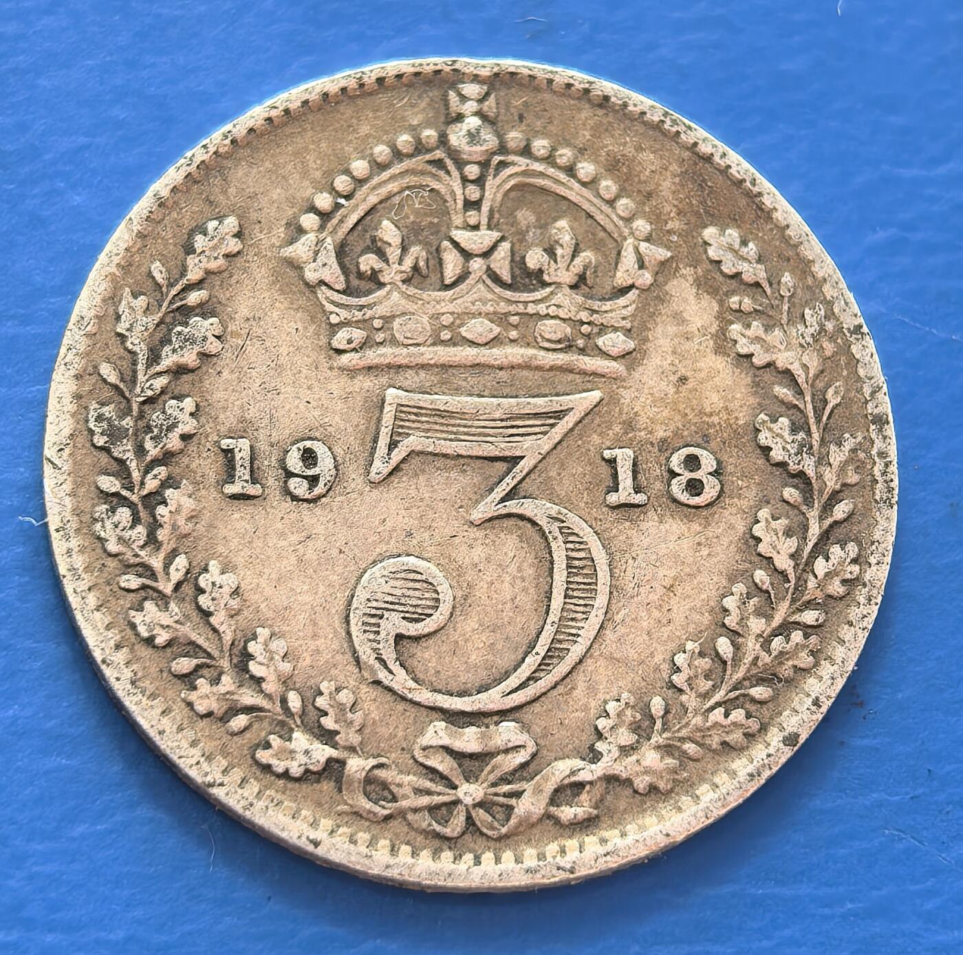 外国优质老铜币银币，周六九点倒数截拍，满百包邮，可寄存半年，喜欢朋友微信扫描二维码可直接参拍 高银英国1918年3便士银币