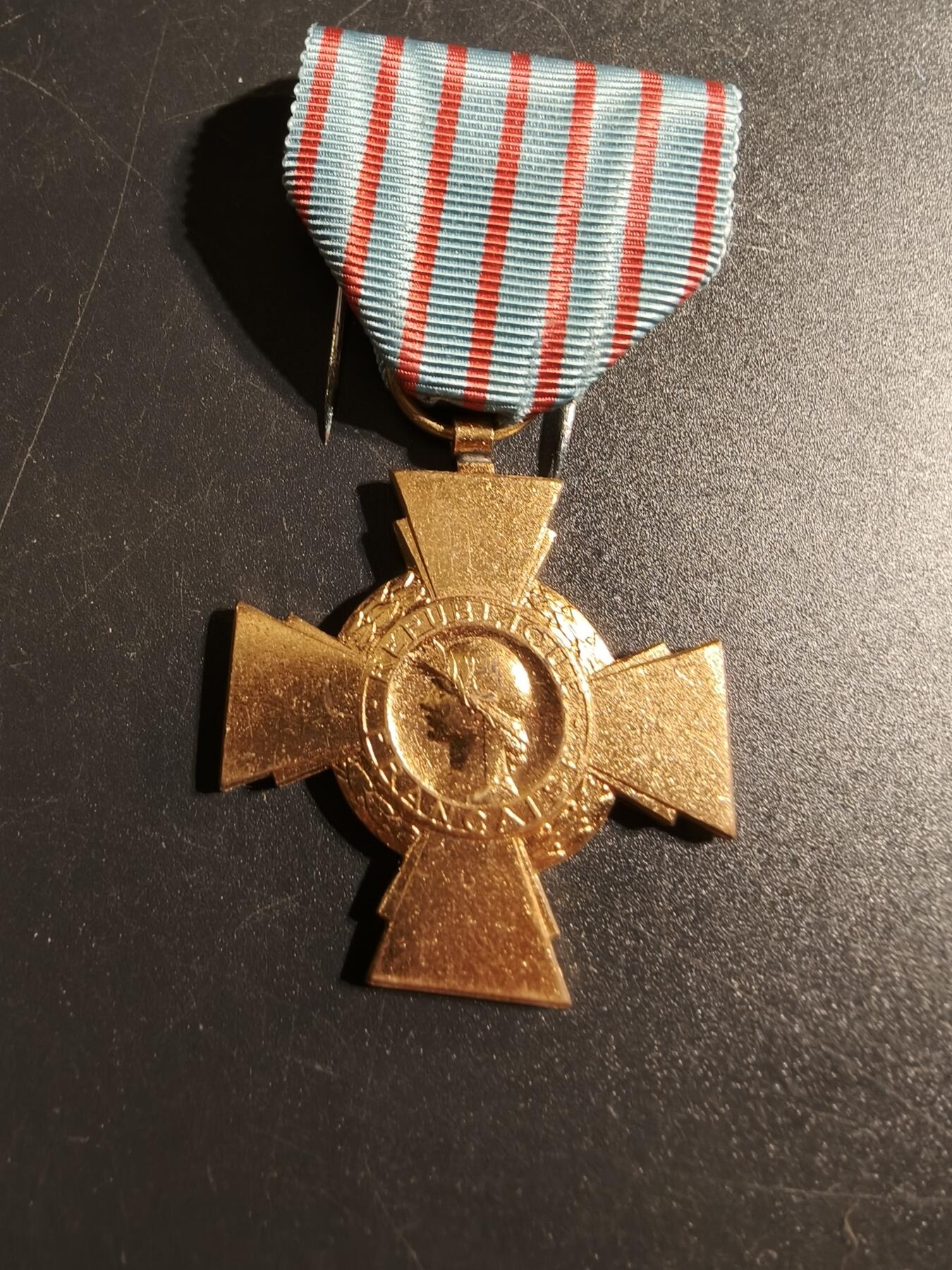 老王徽章第167期 法国战斗十字奖章