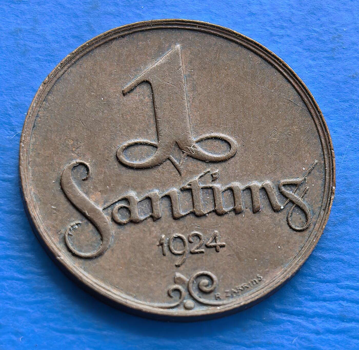 外国优质老铜币银币，周六九点倒数截拍，满百包邮，可寄存半年，喜欢朋友微信扫描二维码可直接参拍 深打压力醇厚拉脱维亚1924年1分