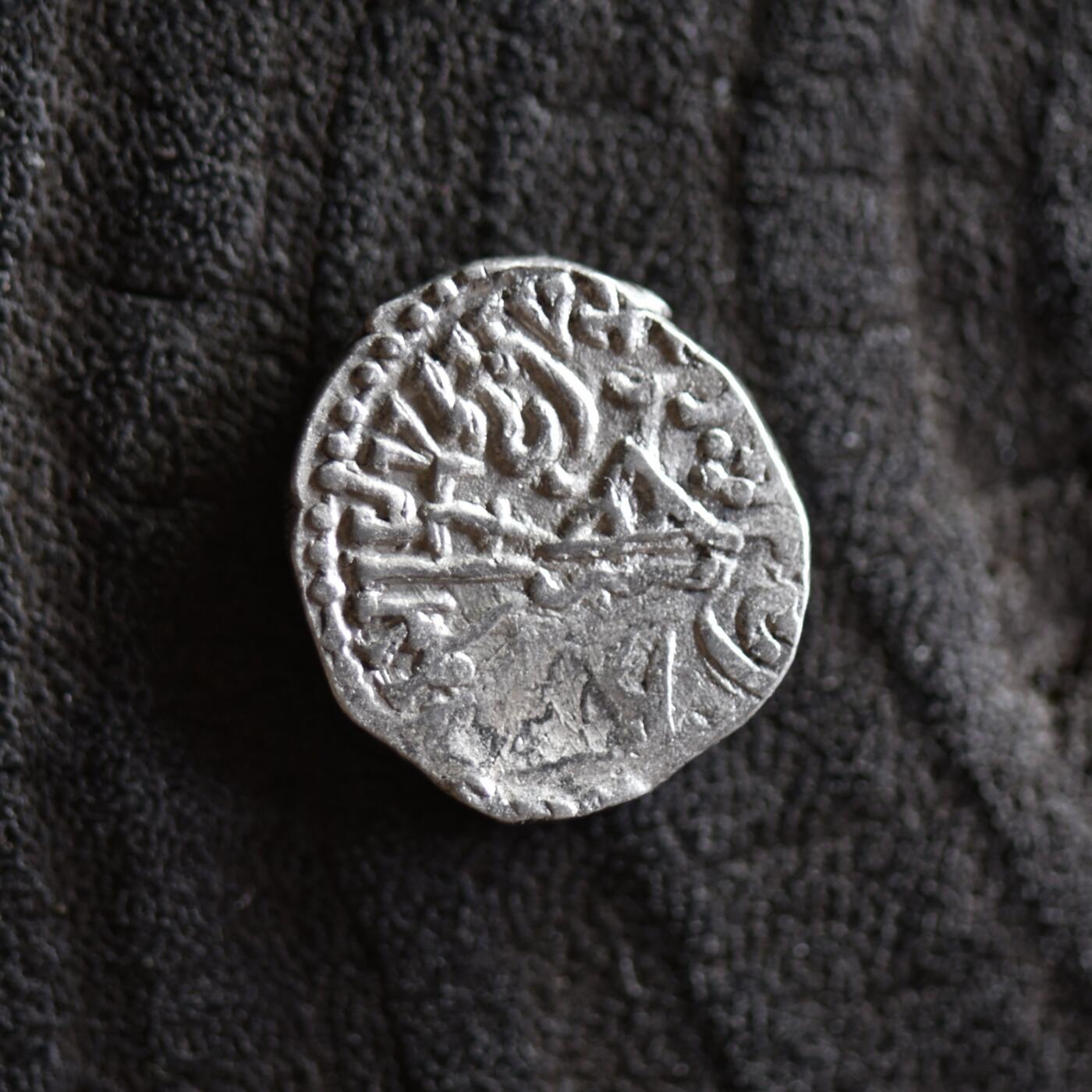 【良泉】【2025年最后一场】12月18日晚19.30点开拍！188组【直播场】西方古代钱币、丝路杂项、印章！ 公元3世纪【西郡太守】西萨特拉普王朝，背三拱佛丘、星月银币，2.23克