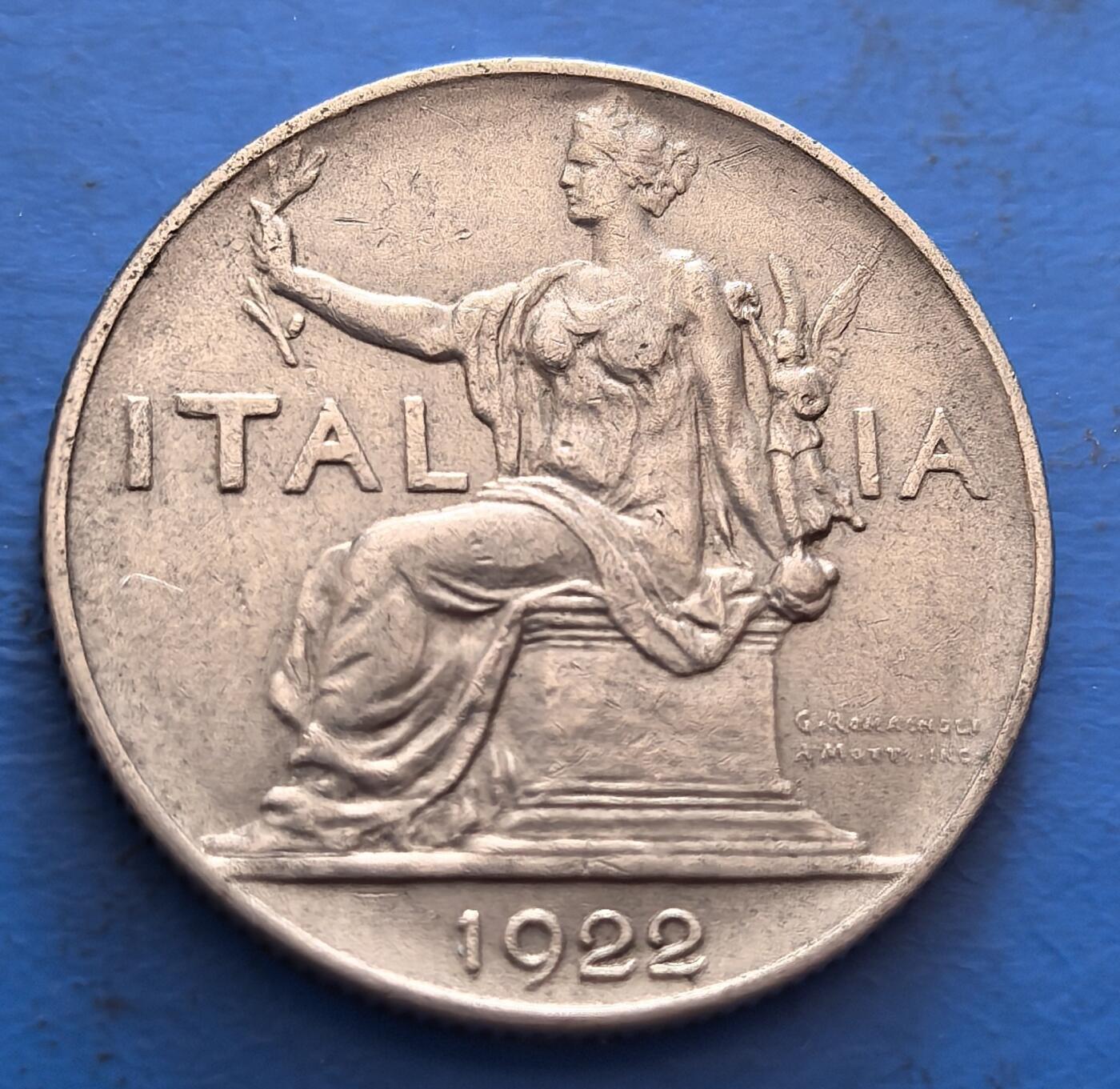 外国优质老铜币银币，周六九点倒数截拍，满百包邮，可寄存半年，喜欢朋友微信扫描二维码可直接参拍 意大利1922年1里拉