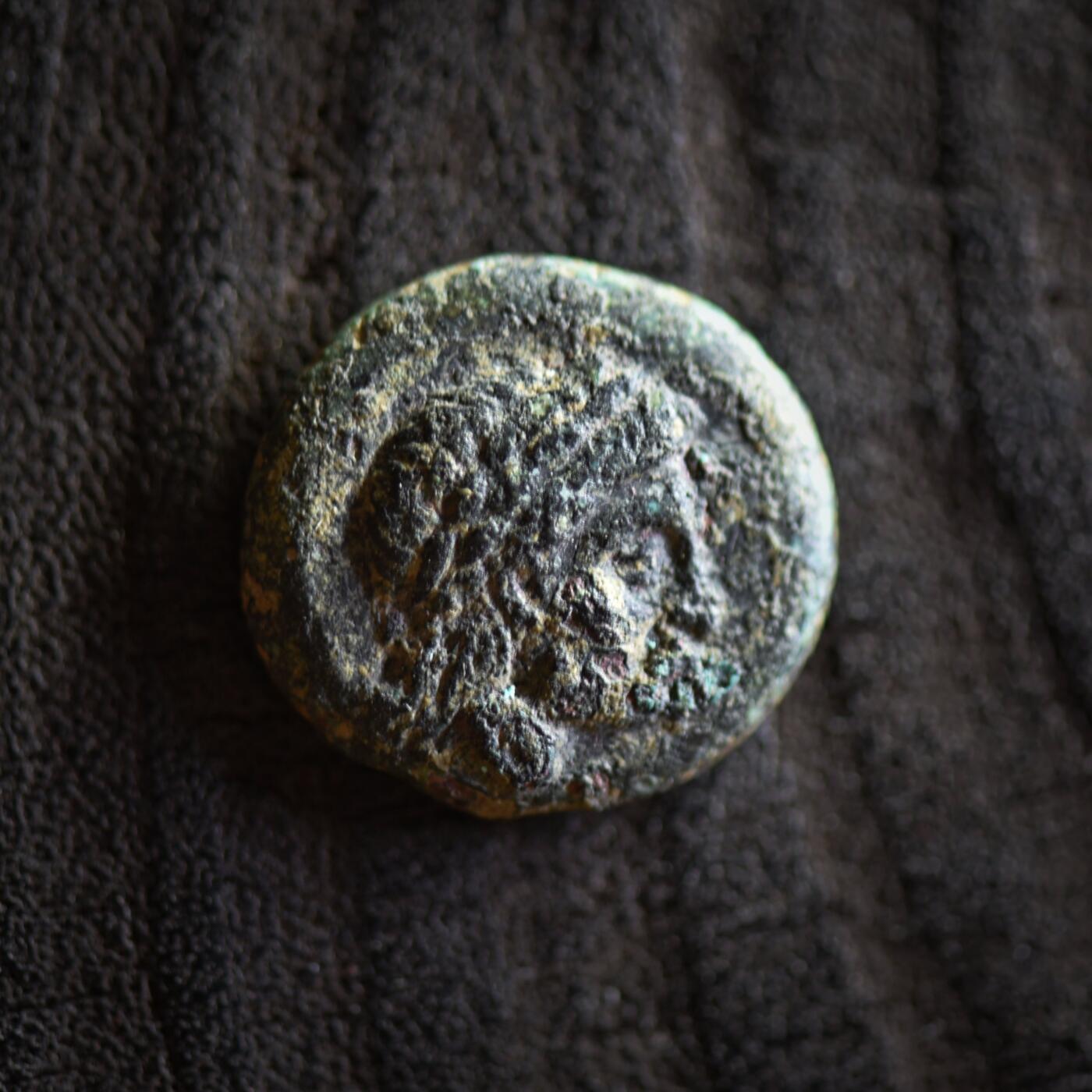 【良泉】【2025年最后一场】12月18日晚19.30点开拍！188组【直播场】西方古代钱币、丝路杂项、印章！ 【罕见】公元前4-3世纪【古希腊】安坦德罗斯城，狮子铜币，3.75克