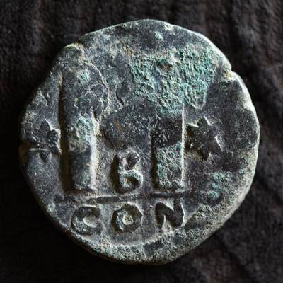 【良泉】【2025年最后一场】12月18日晚19.30点开拍！188组【直播场】西方古代钱币、丝路杂项、印章！ - 15.06克，公元518-527年【拜占庭】查士丁一世，侧身版，君士坦丁堡造币厂，40努米大铜币