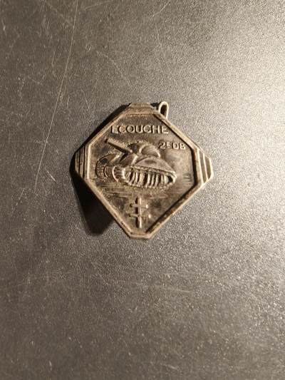 老王徽章第167期 - 法国二战自由法国第二装甲师老兵协会针插