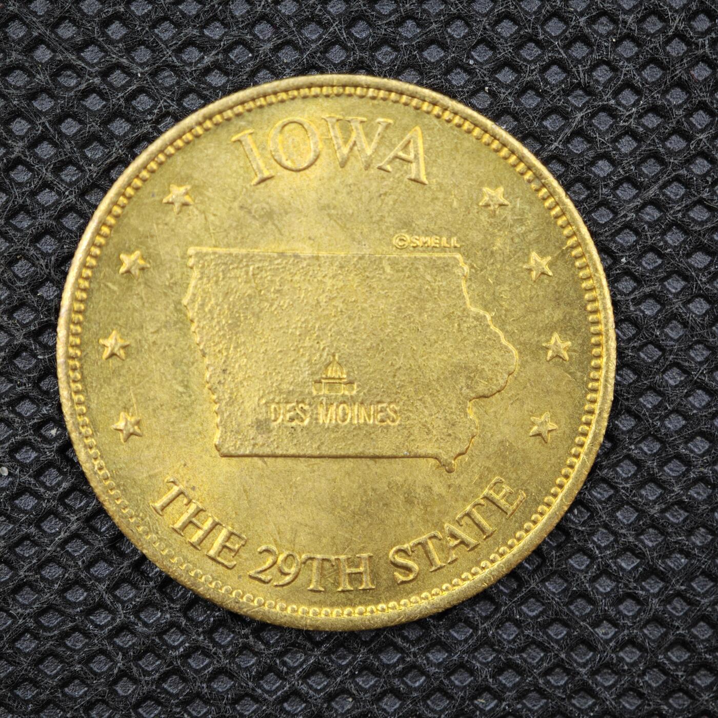 【淘币小摊】限时拍第八百一十六拍  纪念章场  满百包邮可预留两周  周一统一发货   美国艾奥瓦州纪念章直径26mm