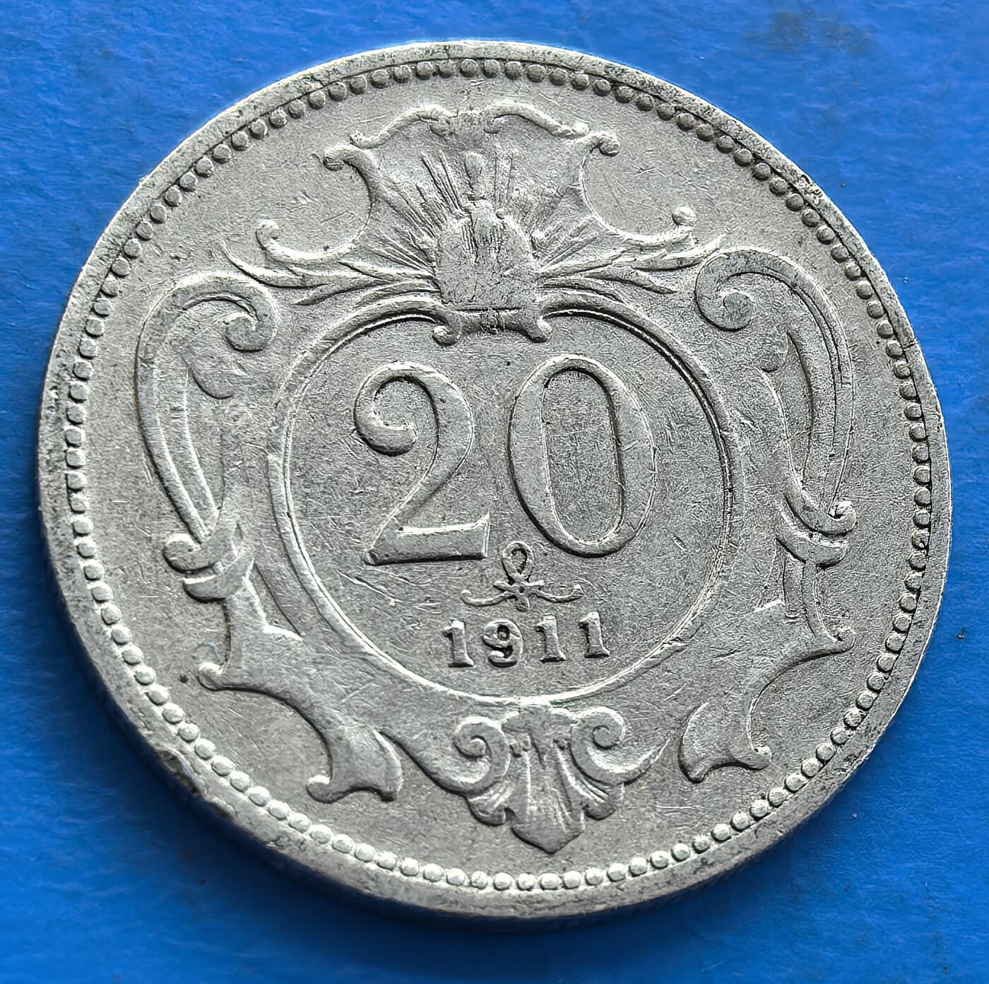 外国优质老铜币银币，周六九点倒数截拍，满百包邮，可寄存半年，喜欢朋友微信扫描二维码可直接参拍 奥匈帝国1911年20赫乐