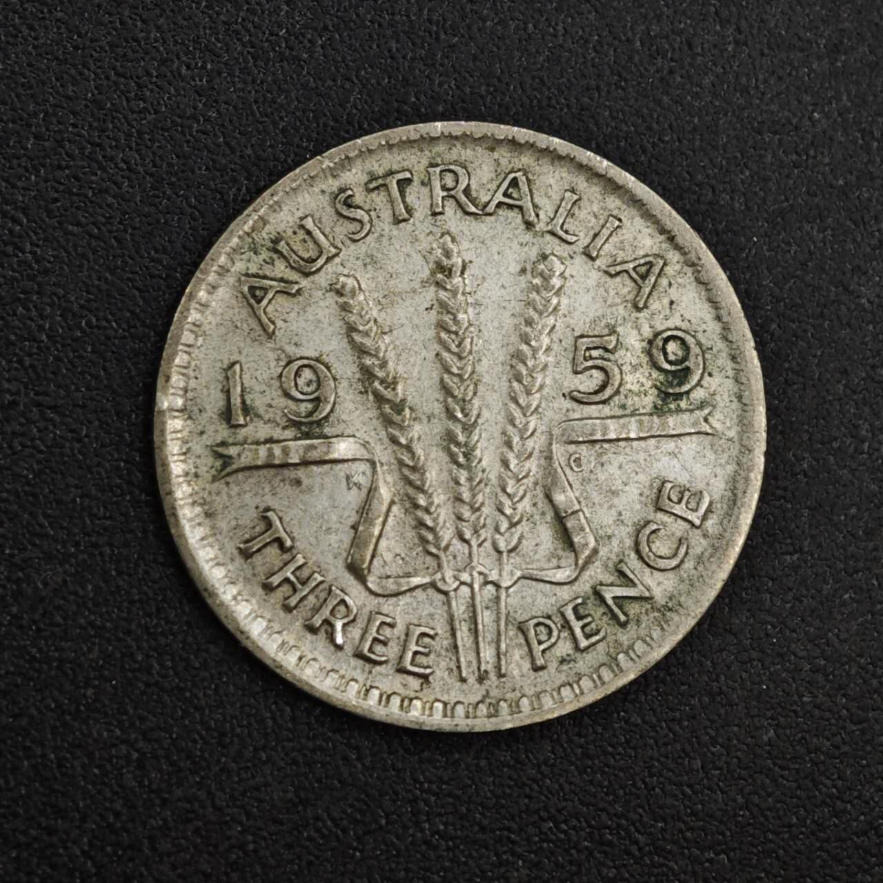 【淘币小摊】实时拍第八百一十四拍   散币场   满百包邮可预留二周 每周一统一发货   澳大利亚1959年伊丽莎白二世3便士银币