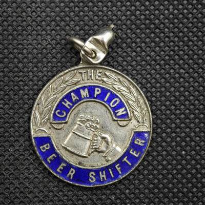 【淘币小摊】限时拍第八百一十六拍  纪念章场  满百包邮可预留两周  周一统一发货  -  啤酒节纪念章直径29mm