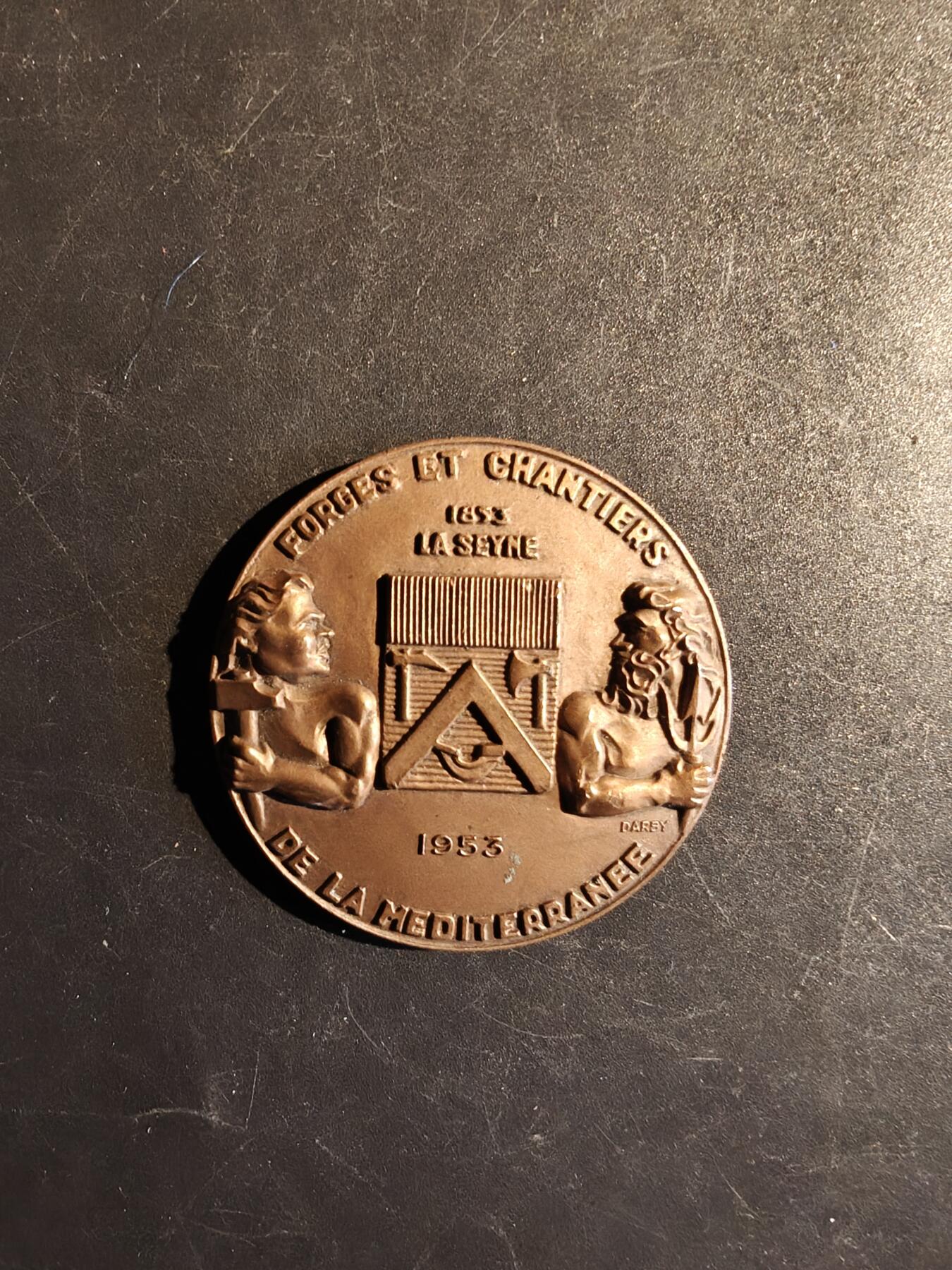 老王徽章第167期 法国滨海锻造与造船厂成立百年大铜章     直径44mm.    重量54g