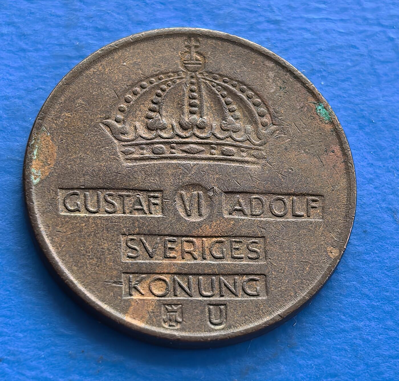 外国优质老铜币银币，周六九点倒数截拍，满百包邮，可寄存半年，喜欢朋友微信扫描二维码可直接参拍 瑞典1970年1欧尔