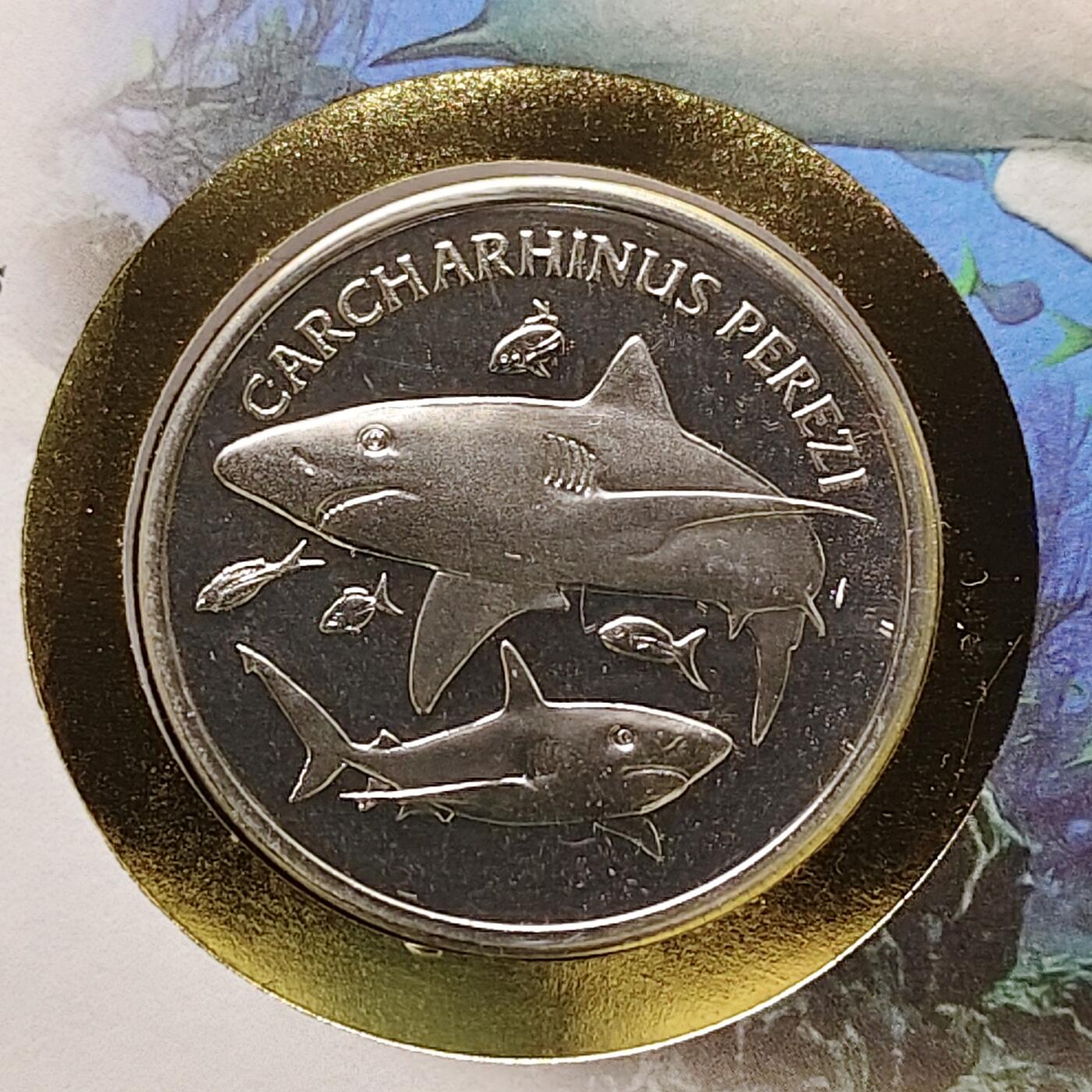 【全场包邮】纯粹捡漏拍482场（免费代拍第19场）-币封+套装+富兰克林（注意佣金） 【邮章封】WWF世界自然基金会1986年30周年易危佩氏真鲨纪念邮章封