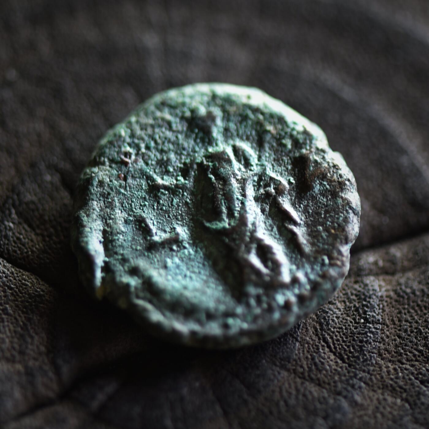 【良泉】【2025年最后一场】12月18日晚19.30点开拍！188组【直播场】西方古代钱币、丝路杂项、印章！ 【藏家出品A】7.45克，公元 286-287年【古罗马】【埃及行省】【马克西米安】亚历山大港造币厂打制，和平女神，四德拉克马