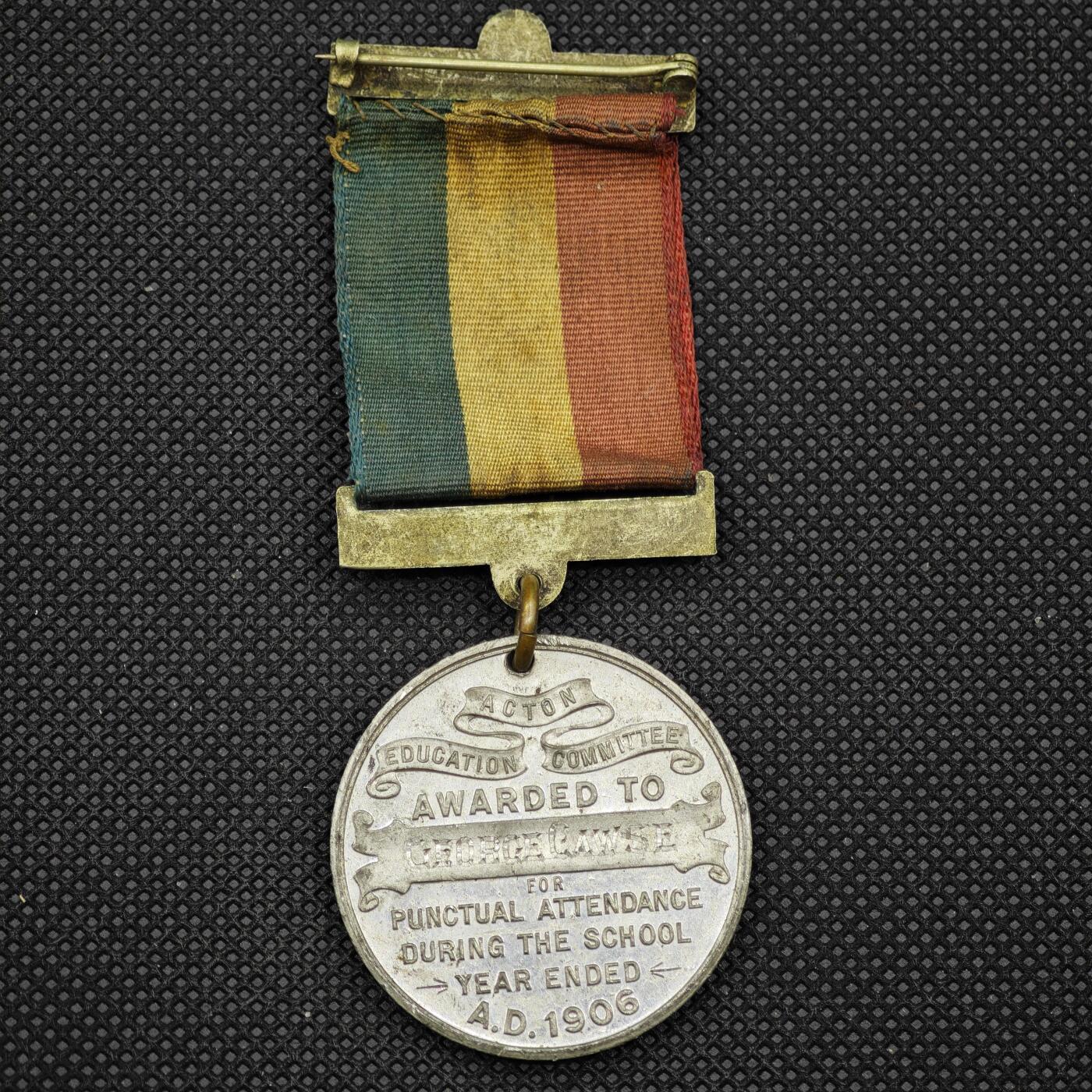 【淘币小摊】限时拍第八百一十六拍  纪念章场  满百包邮可预留两周  周一统一发货 