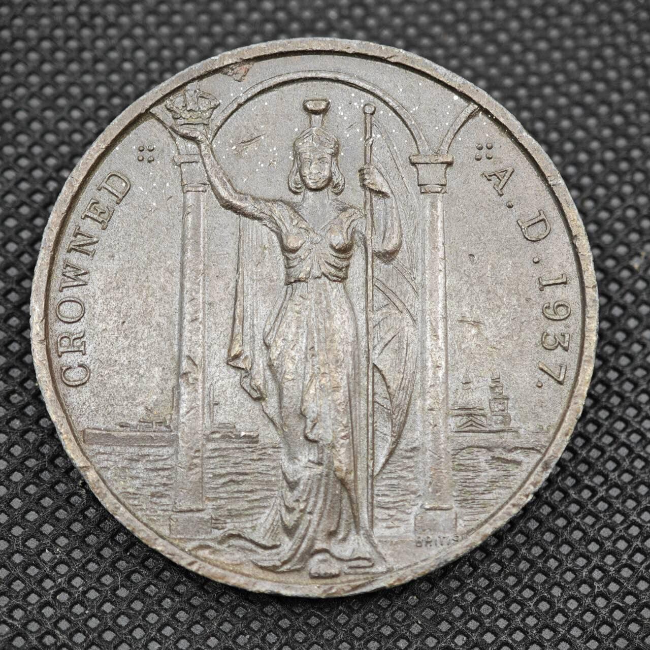 【淘币小摊】限时拍第八百一十六拍  纪念章场  满百包邮可预留两周  周一统一发货   英国1937年乔治六世加冕纪念章直径44mm