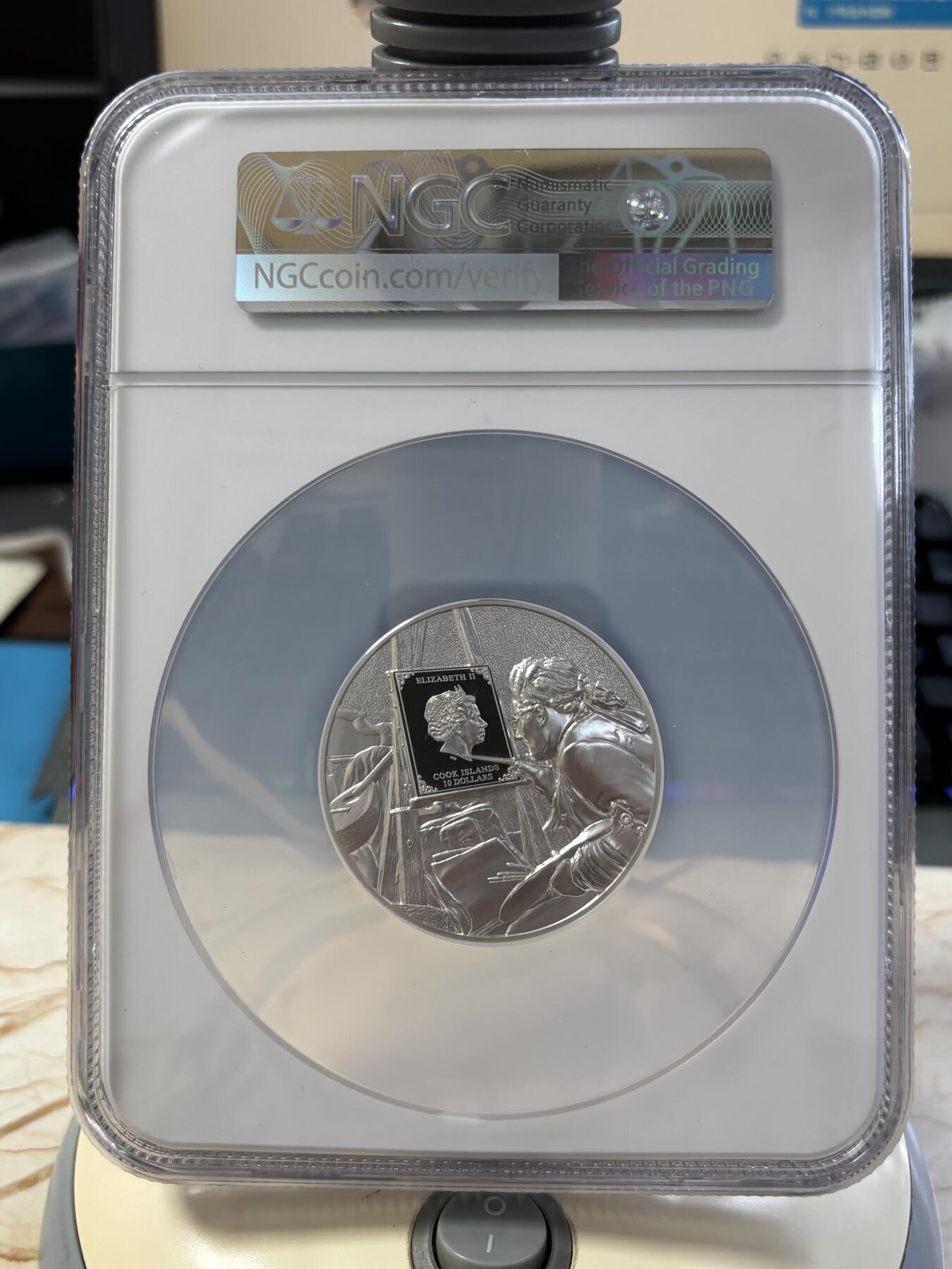 第184期拍卖 库克2022年画家梵高彩色2盎司银币NGC-PF70首无盒无证书，999银，发行999枚，评级盒有裂痕