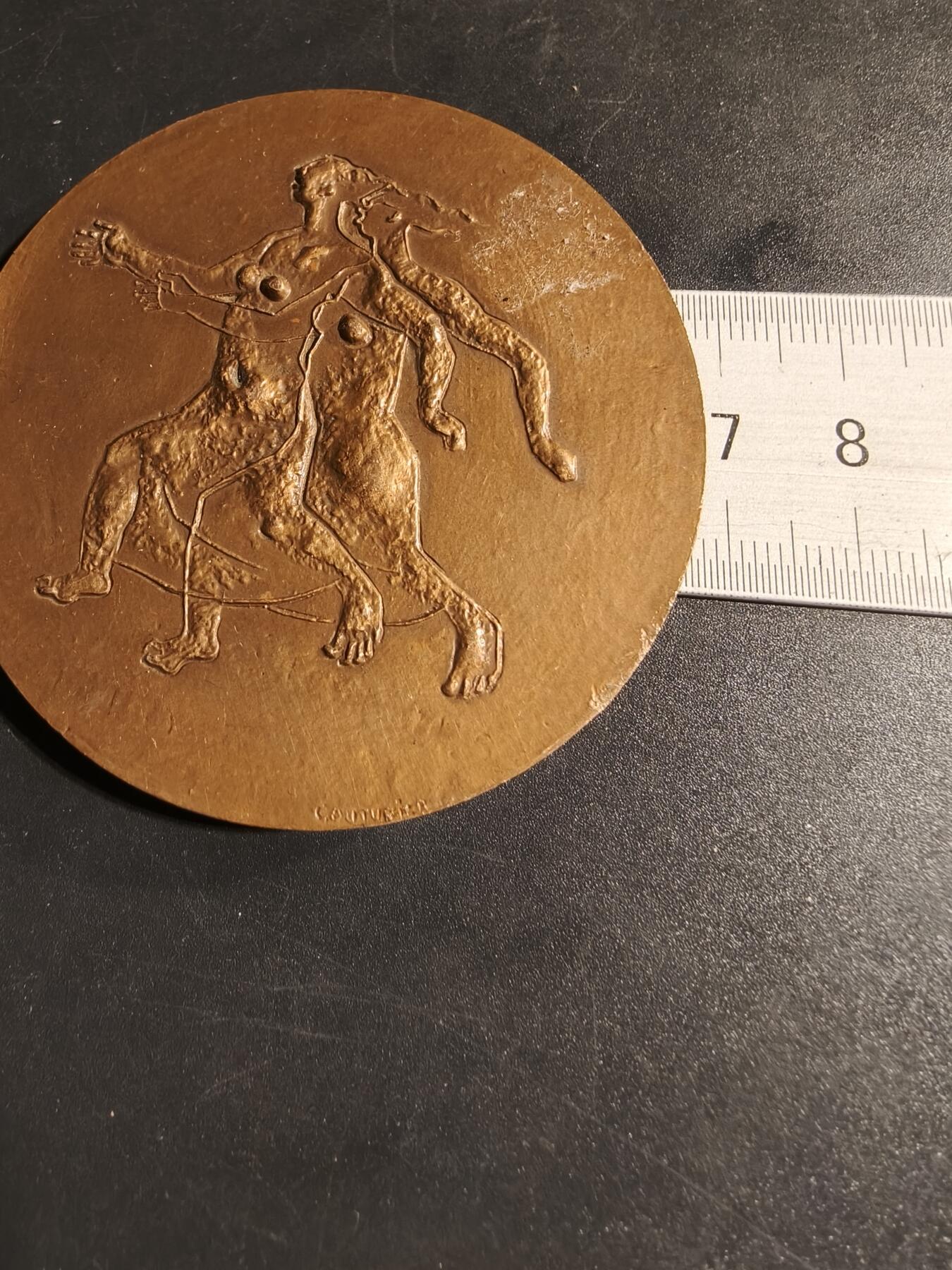 老王徽章第167期 法国国家铁路公司1962年东巴黎电气化大铜章     大师库德雷作品     直径68mm.    重量126.4g