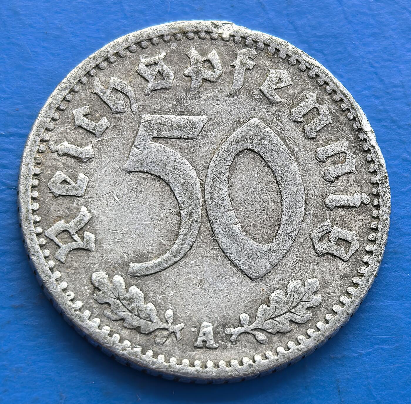 外国优质老铜币银币，周六九点倒数截拍，满百包邮，可寄存半年，喜欢朋友微信扫描二维码可直接参拍 德国1940年50芬尼A版