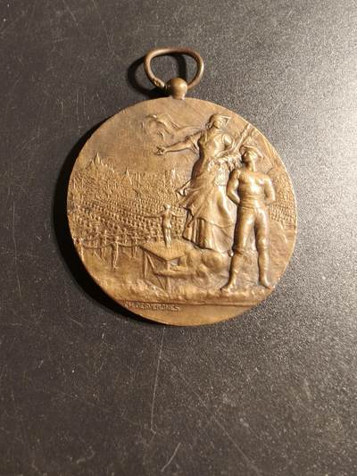 老王徽章第167期 - 法国体育协会铜奖章     直径44mm.   重量43.4g