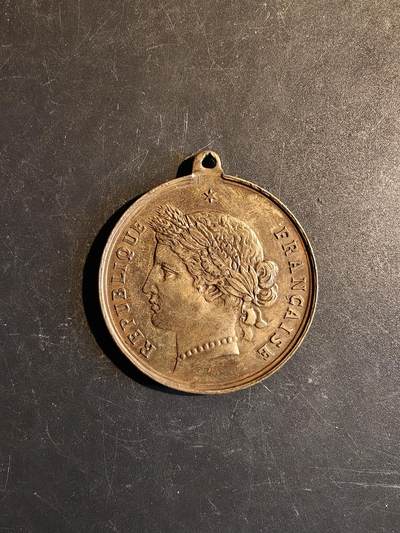 老王徽章第167期 - 法国1896 年兵役抽签铜奖章       直径45mm.    重量33.7g