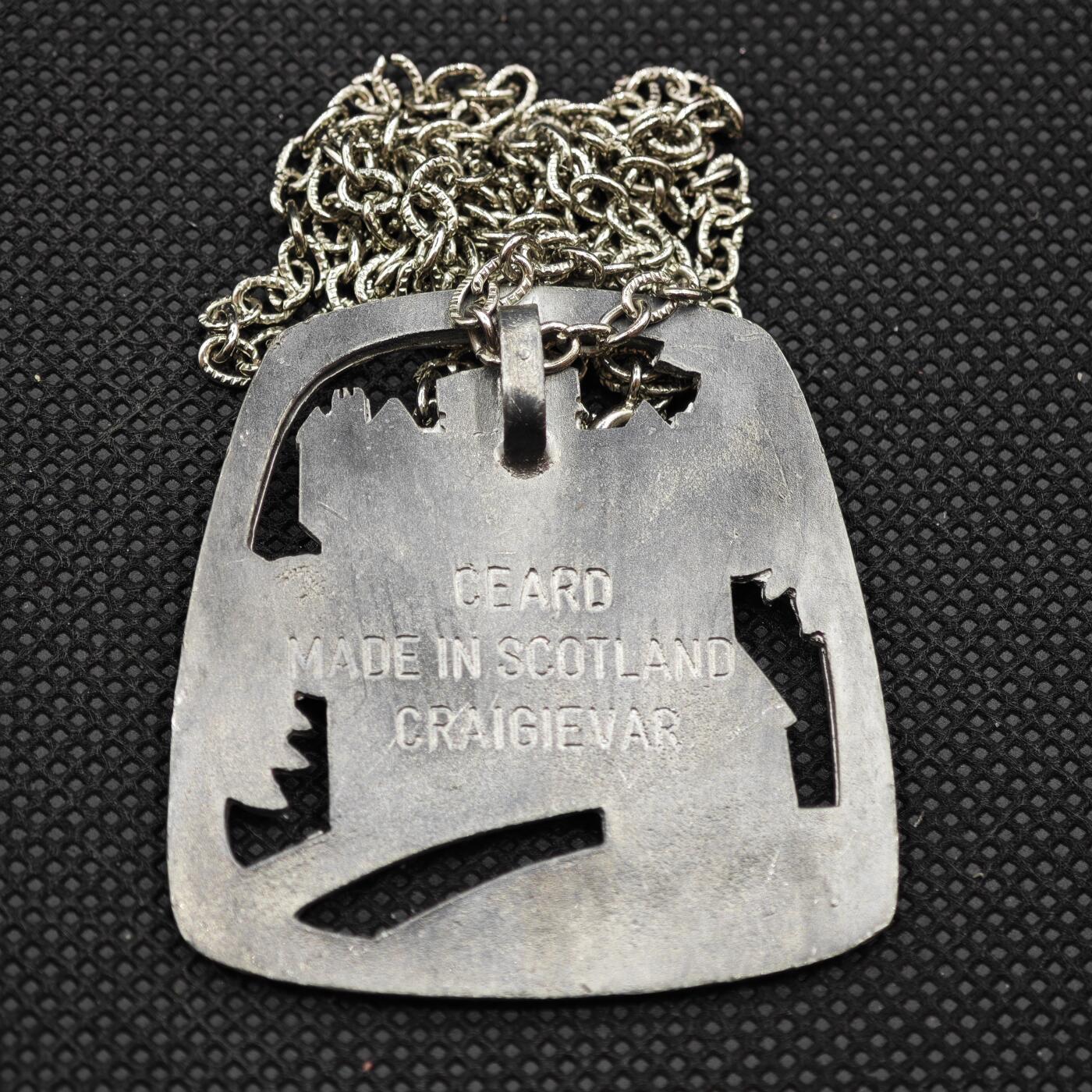 【淘币小摊】限时拍第八百一十六拍  纪念章场  满百包邮可预留两周  周一统一发货   苏格兰城堡吊坠直径46mm