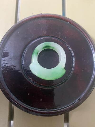 江南站杂件捡漏场 - 斑指，不知道什么材料