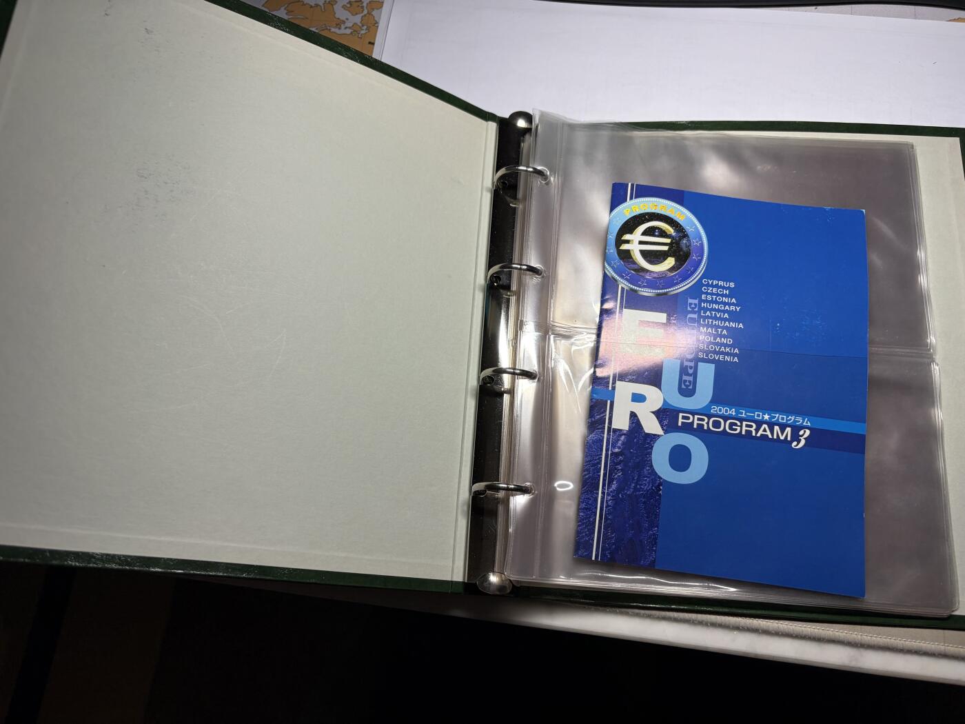 2025年集古藏今外币拍卖第十期-第10场—（总第290拍-纸币专场），本期拍完结算一次，发货时间2-3天，休息几天后继续新的一期拍卖。 2004年新加入欧盟10国纪念币空册一本