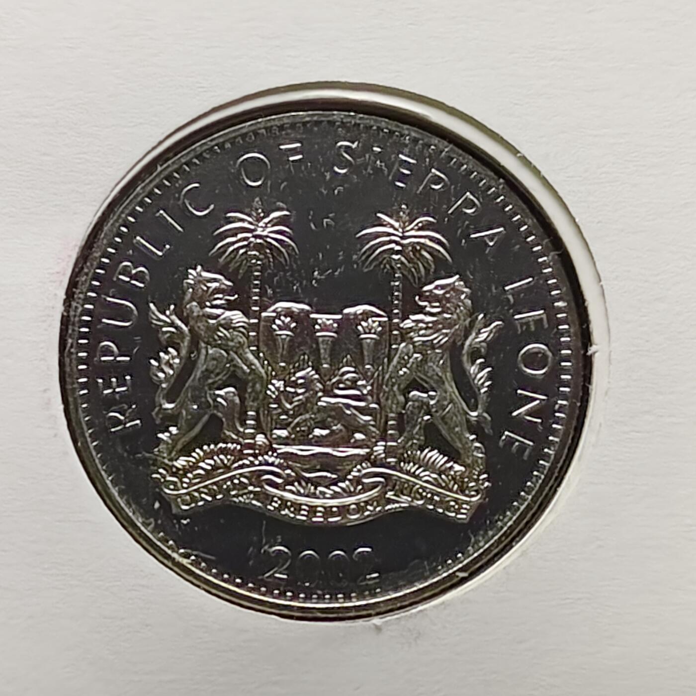 【全场包邮】纯粹捡漏拍482场（免费代拍第19场）-币封+套装+富兰克林（注意佣金） 【邮币封】塞拉利昂2002年1元女王登基50周年克朗型纪念币邮币封