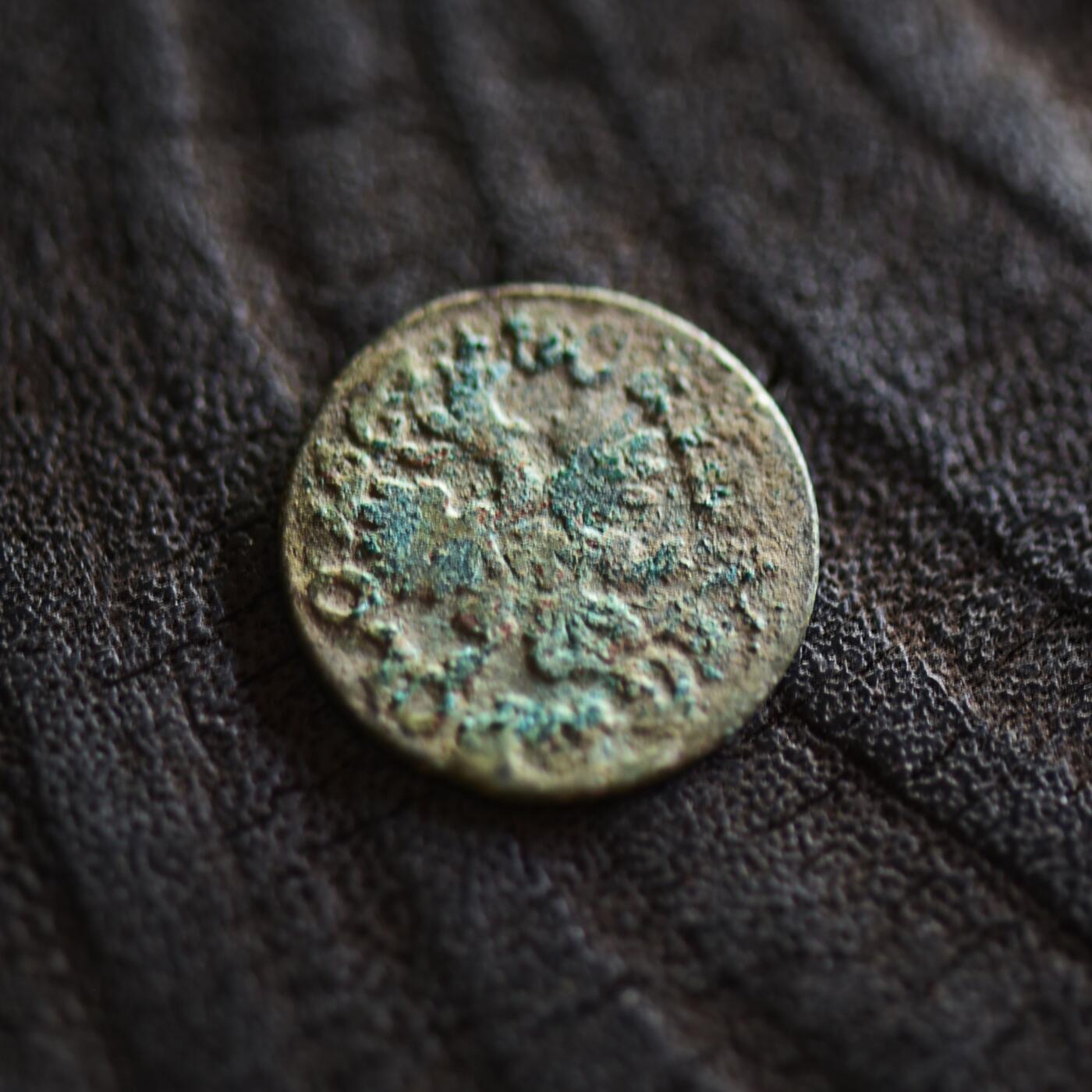 【良泉】【2025年最后一场】12月18日晚19.30点开拍！188组【直播场】西方古代钱币、丝路杂项、印章！ 公元1666年【波兰立陶宛联邦】约翰二世·卡齐米尔·瓦萨“波兰鹰”铜希林，1.22克