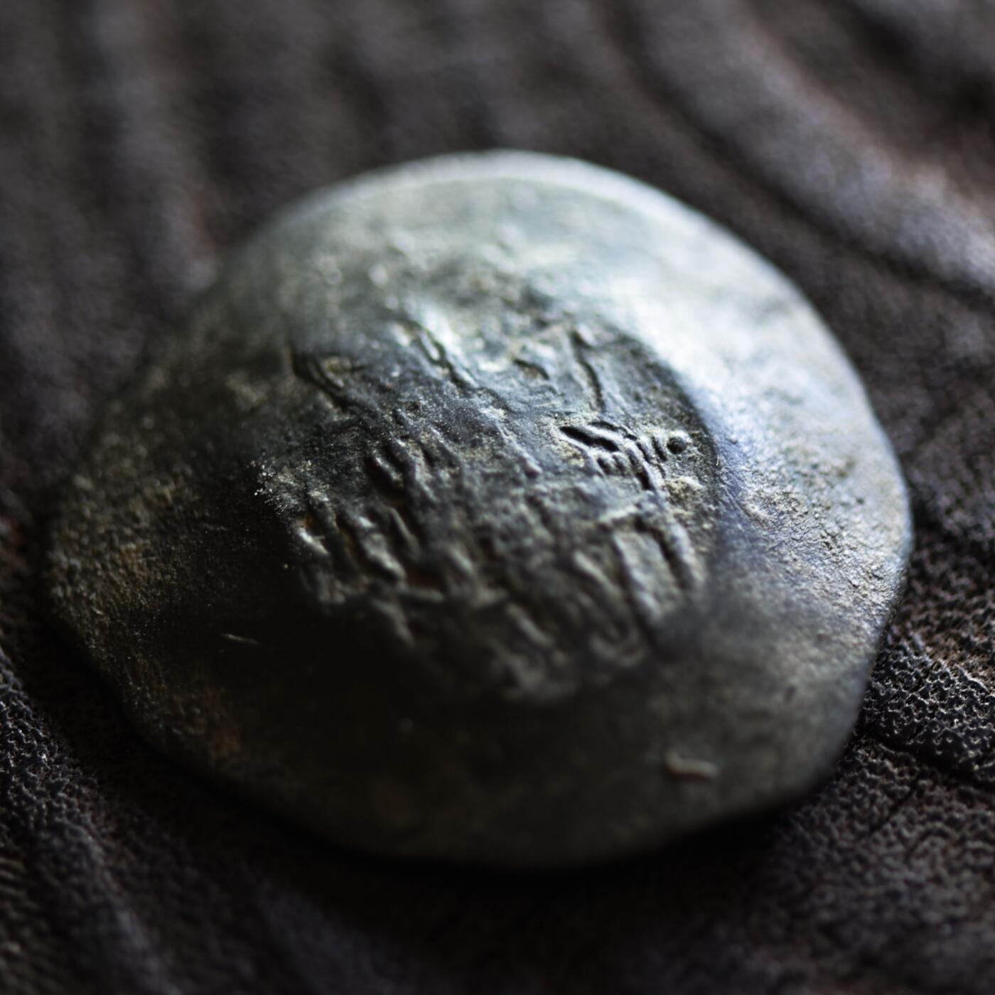 【良泉】【2025年最后一场】12月18日晚19.30点开拍！188组【直播场】西方古代钱币、丝路杂项、印章！ 【美品】公元1143-1180年【拜占庭】曼纽埃尔一世，银铜合金碟形Aspron Trachy，圣母为皇帝加冕/耶稣持福音书坐像，3.46克