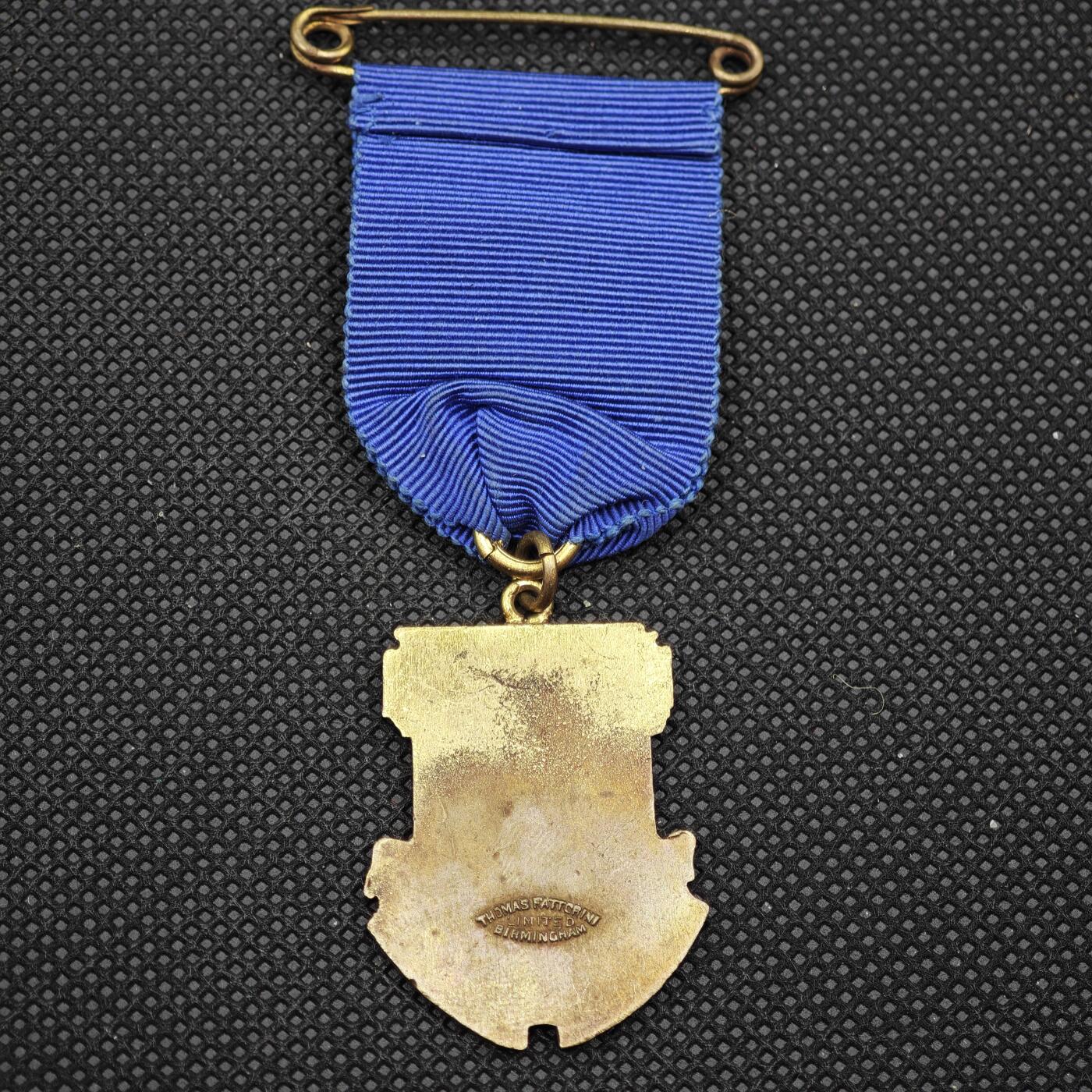 【淘币小摊】限时拍第八百一十六拍  纪念章场  满百包邮可预留两周  周一统一发货  1932年东伍尔弗汉普顿自由党百年纪念章直径28mm