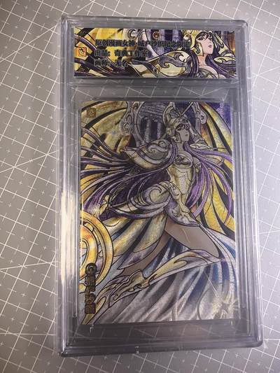 无佣金 不寄存 不收拍 链接少 我只是一个小小的卡牌收藏玩家   需要多宫大佬请私聊 部分卡牌设有底价（不想玩的那么累，即使有底价也会比市场价便宜的多，懂的自然懂） 拒绝小号抬价 大家放心拍 所有拍品部分套有卡膜 部分卡牌多宫 自制卡牌 不包厂瑕 放大镜 品控 勿拍 流拍商品会循环 感谢大家支持 留个关注 不定时上新 谢谢 - 奇点卡牌 原创 雅典娜粗闪卡砖