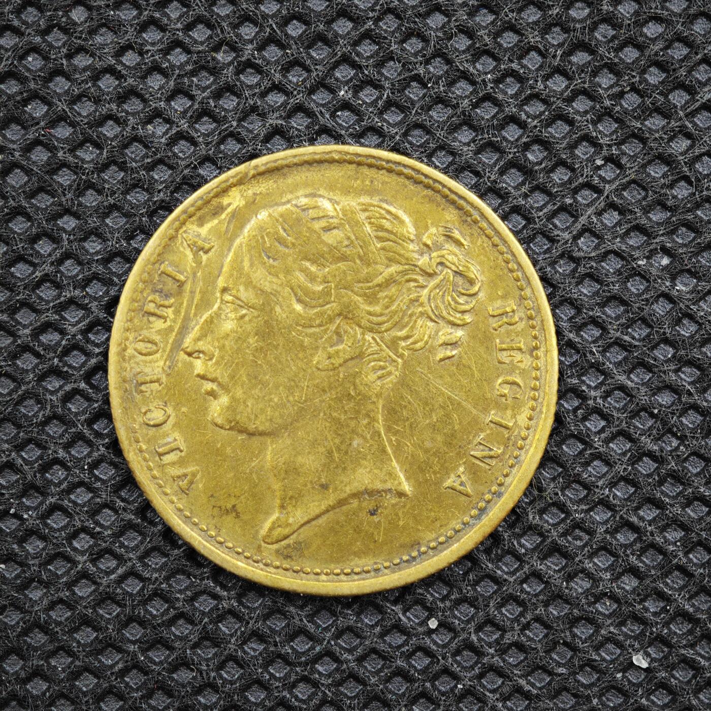 【淘币小摊】限时拍第八百一十六拍  纪念章场  满百包邮可预留两周  周一统一发货   英国维多利亚纪念章直径22mm