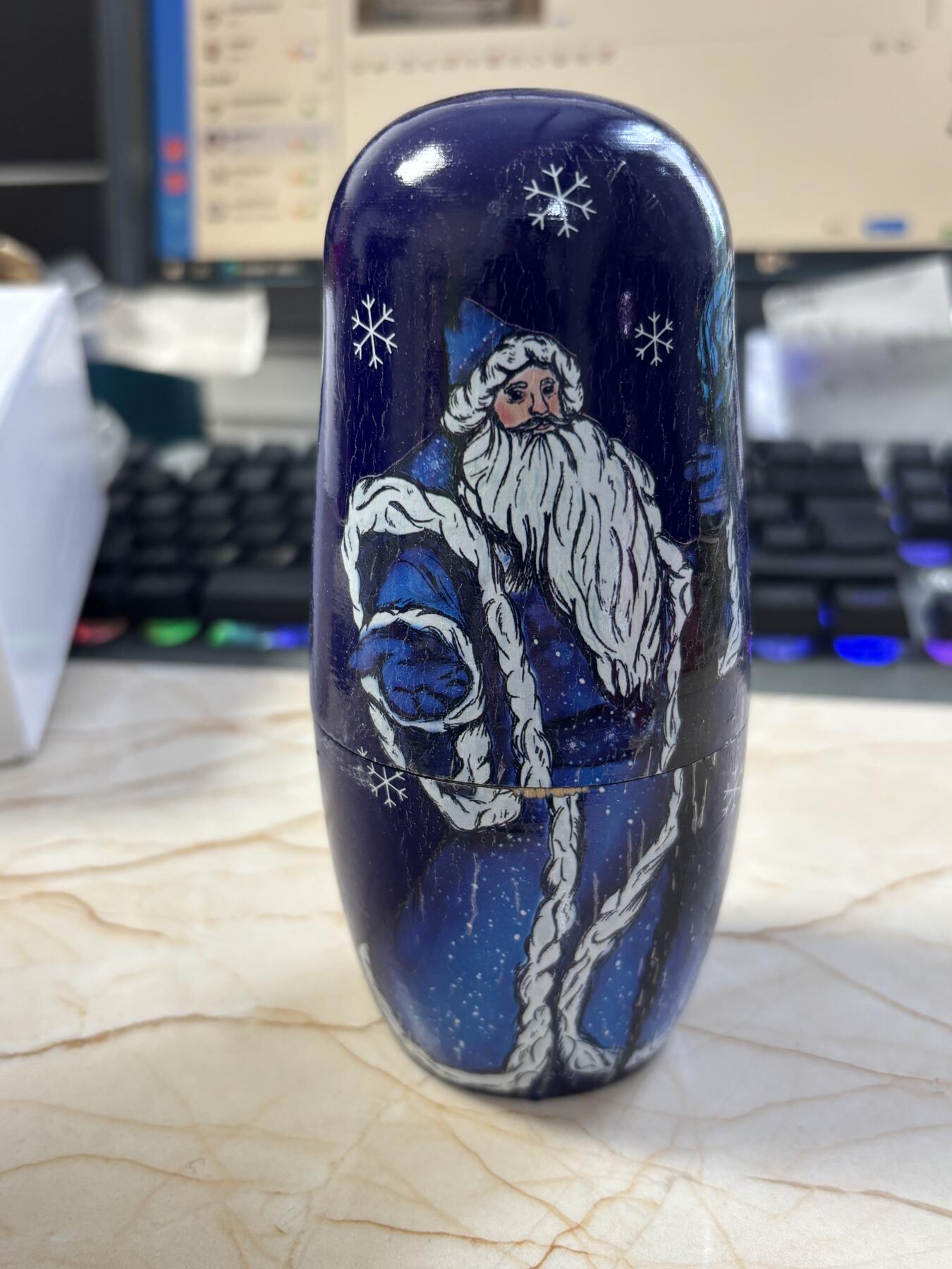 第184期拍卖 所罗门2020年俄罗斯套娃圣诞老人椭圆彩色1盎司纪念银币,999银，发行量5000枚