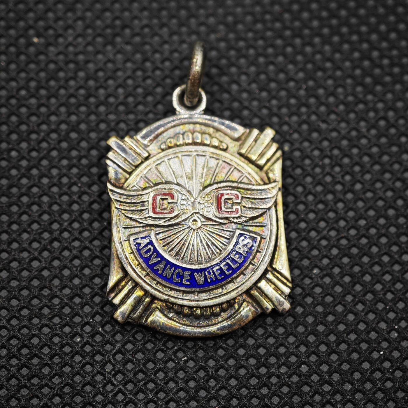 【淘币小摊】限时拍第八百一十六拍  纪念章场  满百包邮可预留两周  周一统一发货   英国轮式比索奖章直径20mm