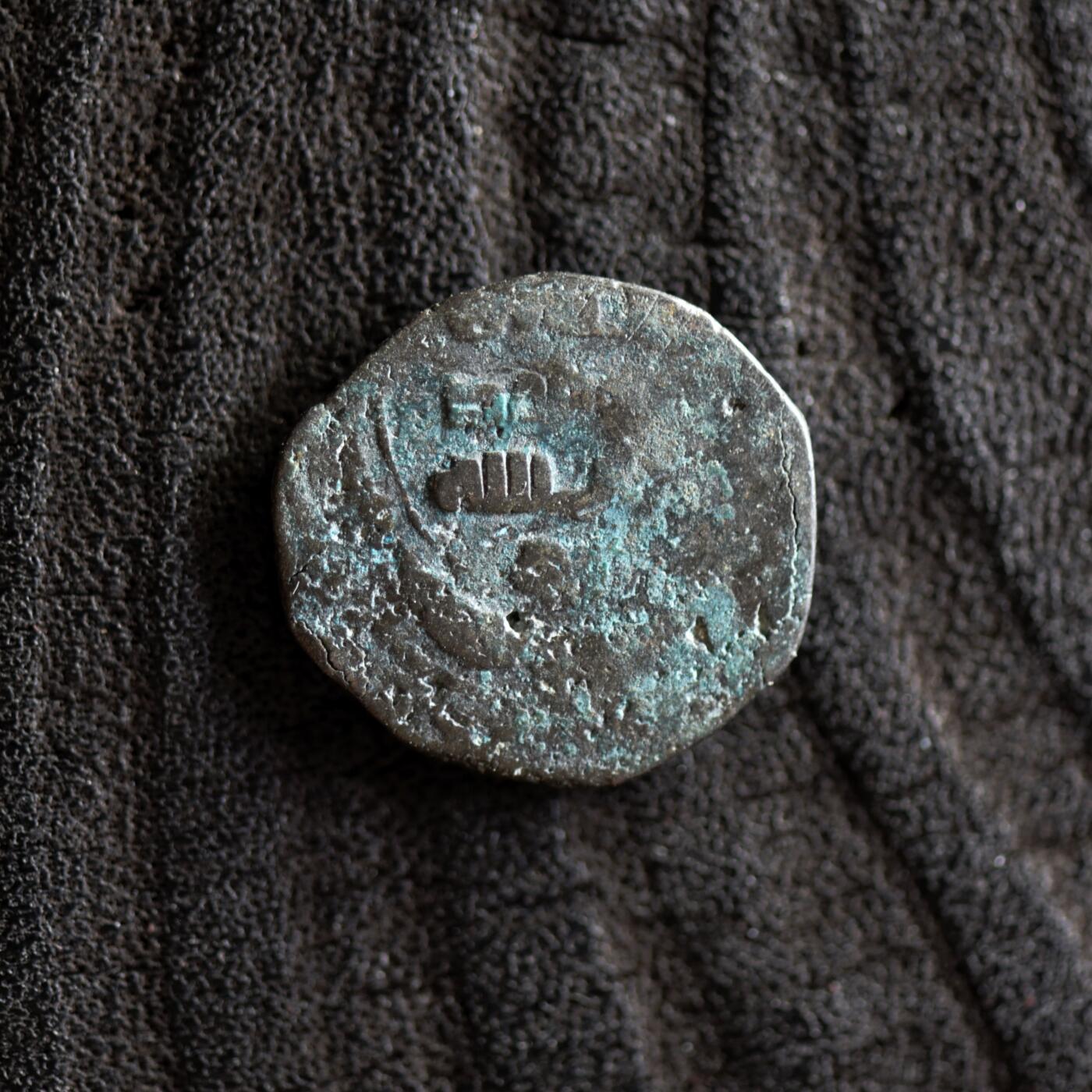 【良泉】【2025年最后一场】12月18日晚19.30点开拍！188组【直播场】西方古代钱币、丝路杂项、印章！ 公元11-12世纪【伽色尼王朝】？吉塔尔，3.07克