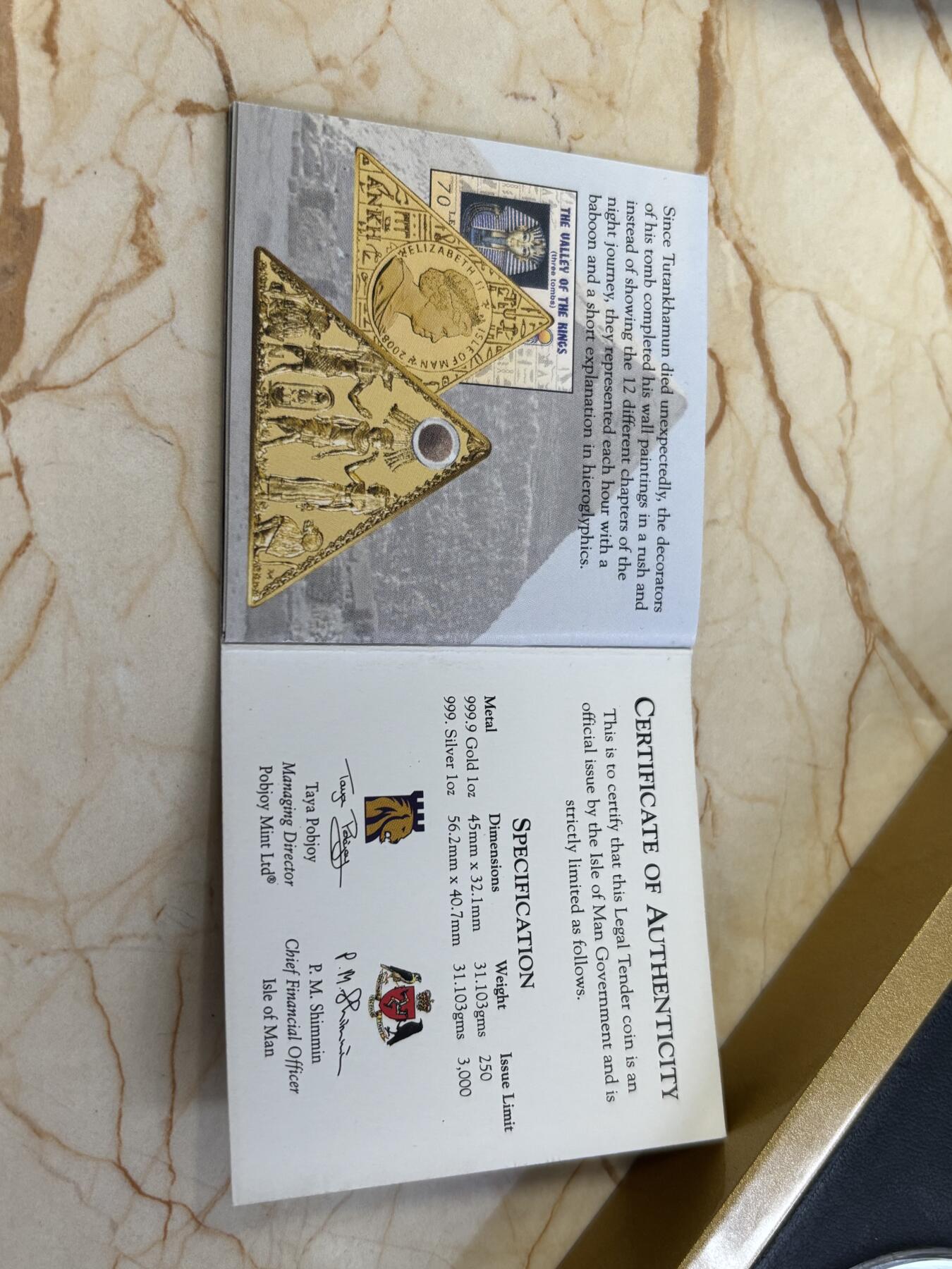 第184期拍卖 马恩2009年古埃及图坦卡门壁画三角纪念银币，999银，1盎司，发行3000枚