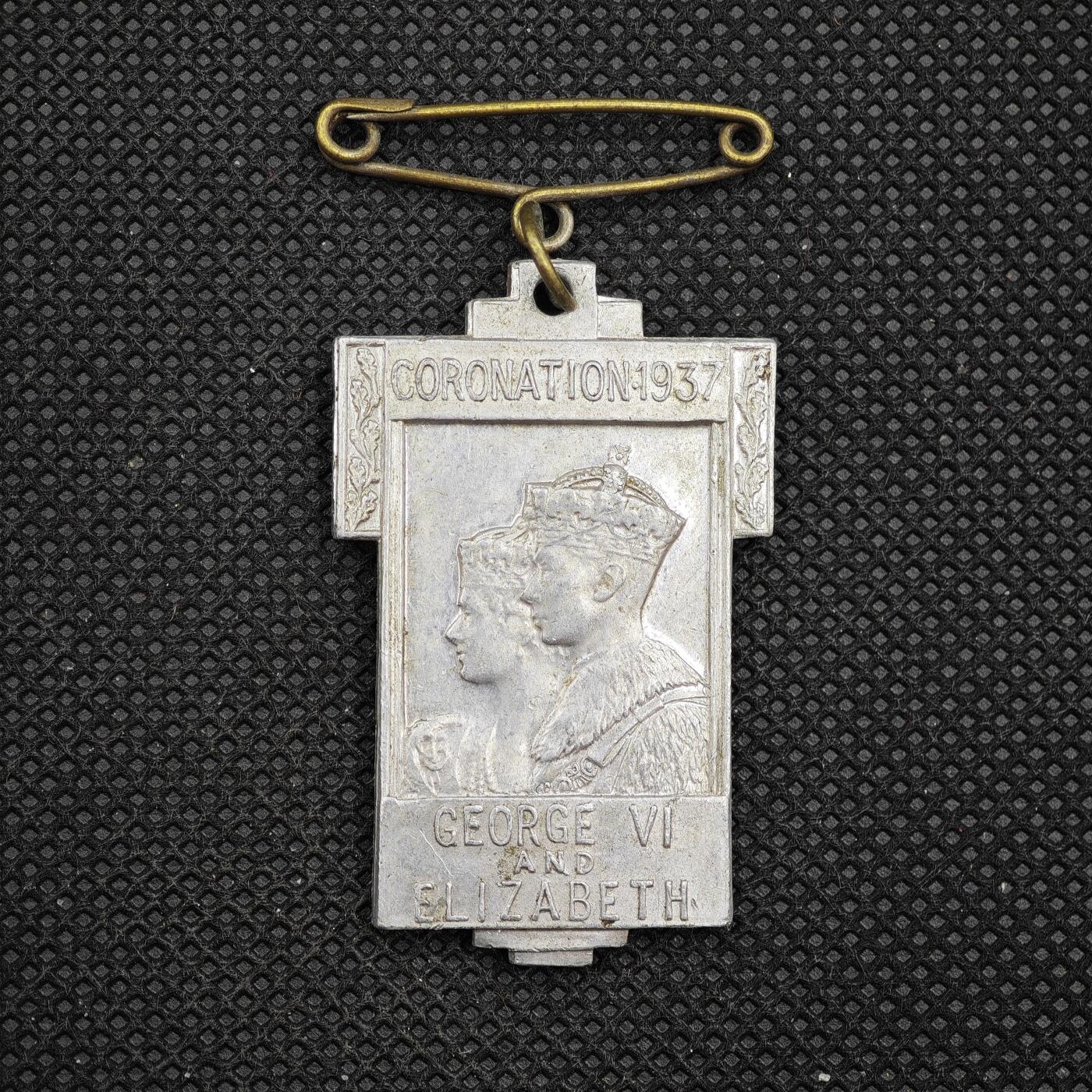 【淘币小摊】限时拍第八百一十六拍  纪念章场  满百包邮可预留两周  周一统一发货   英国1937年乔治六世加冕纪念章直径30mm