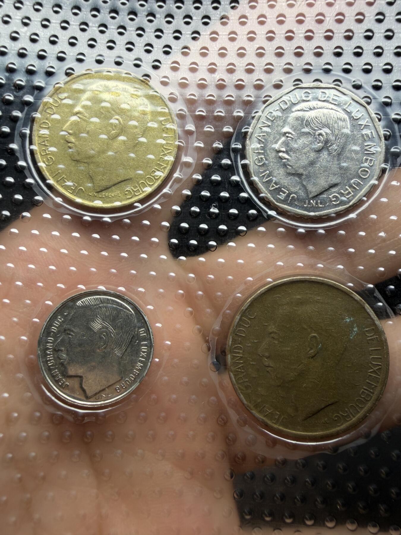 2025年集古藏今外币拍卖第十期-第10场—（总第290拍-纸币专场），本期拍完结算一次，发货时间2-3天，休息几天后继续新的一期拍卖。